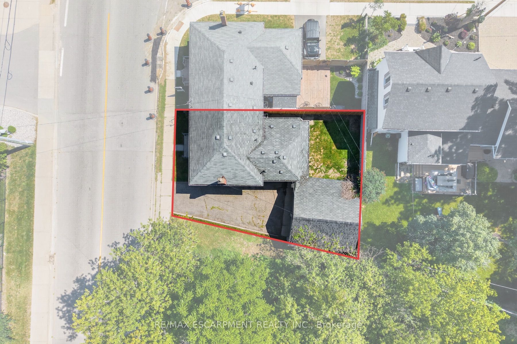 21 Cedar Street Property Photo 30