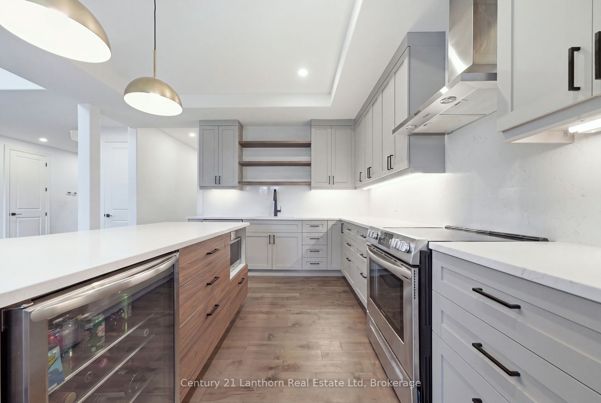101 Villeneuve Drive Property Photo 15