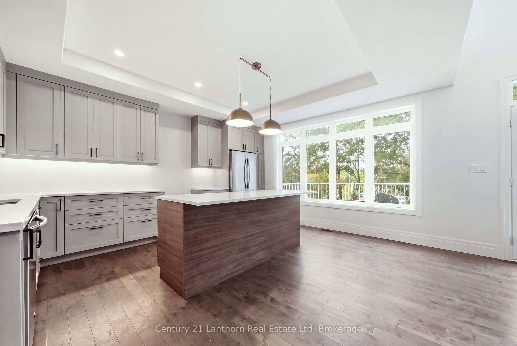 101 Villeneuve Drive Property Photo 17