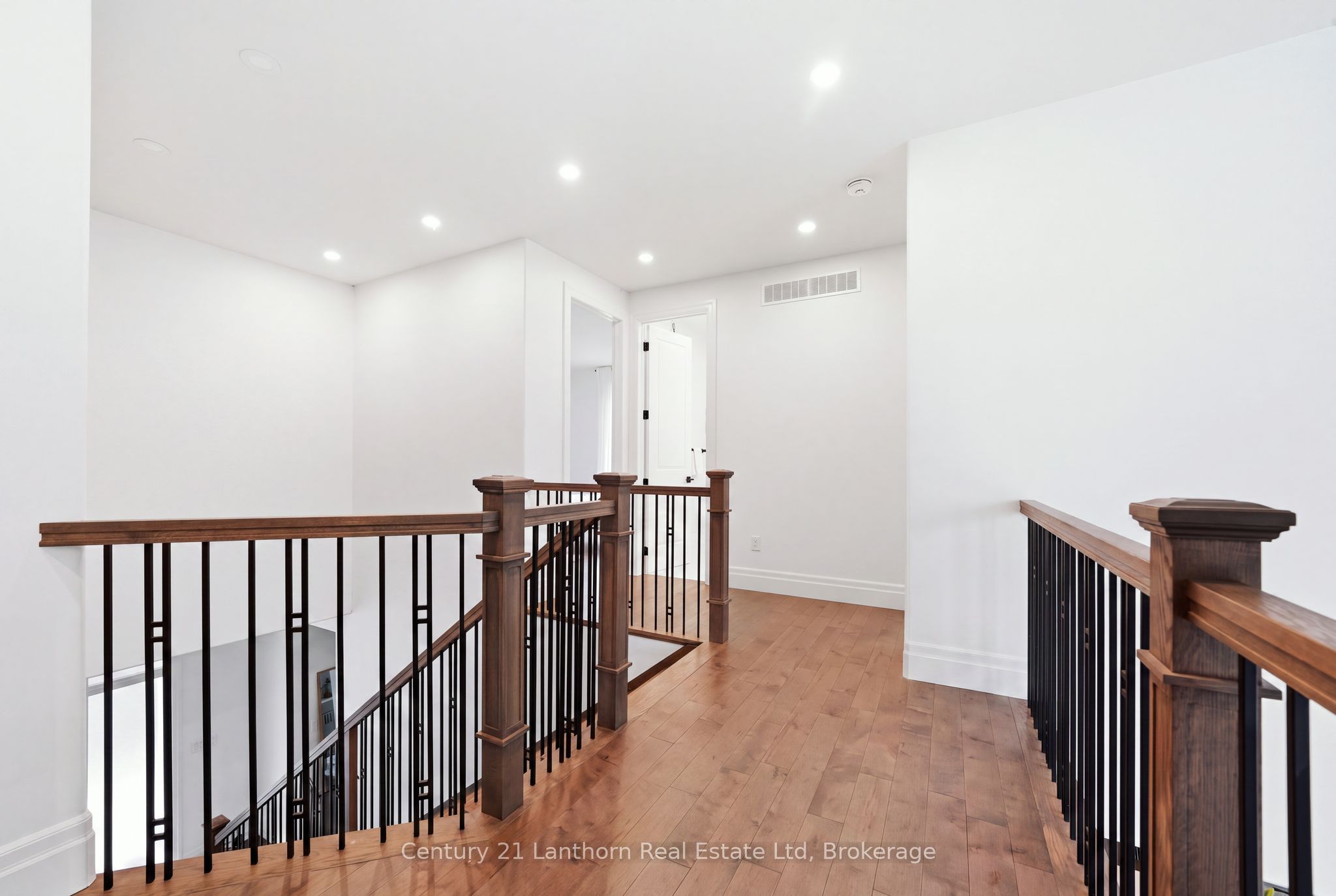 101 Villeneuve Drive Property Photo 24