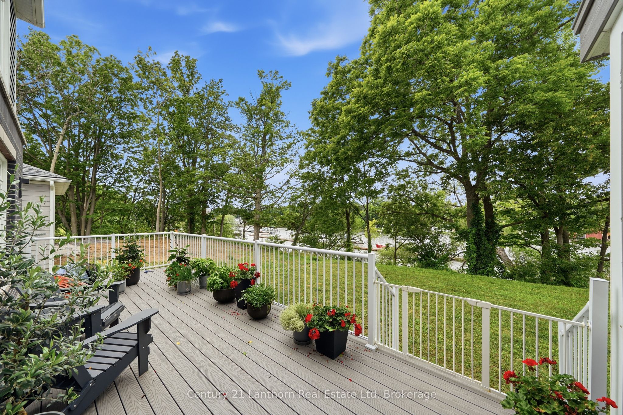 101 Villeneuve Drive Property Photo 42