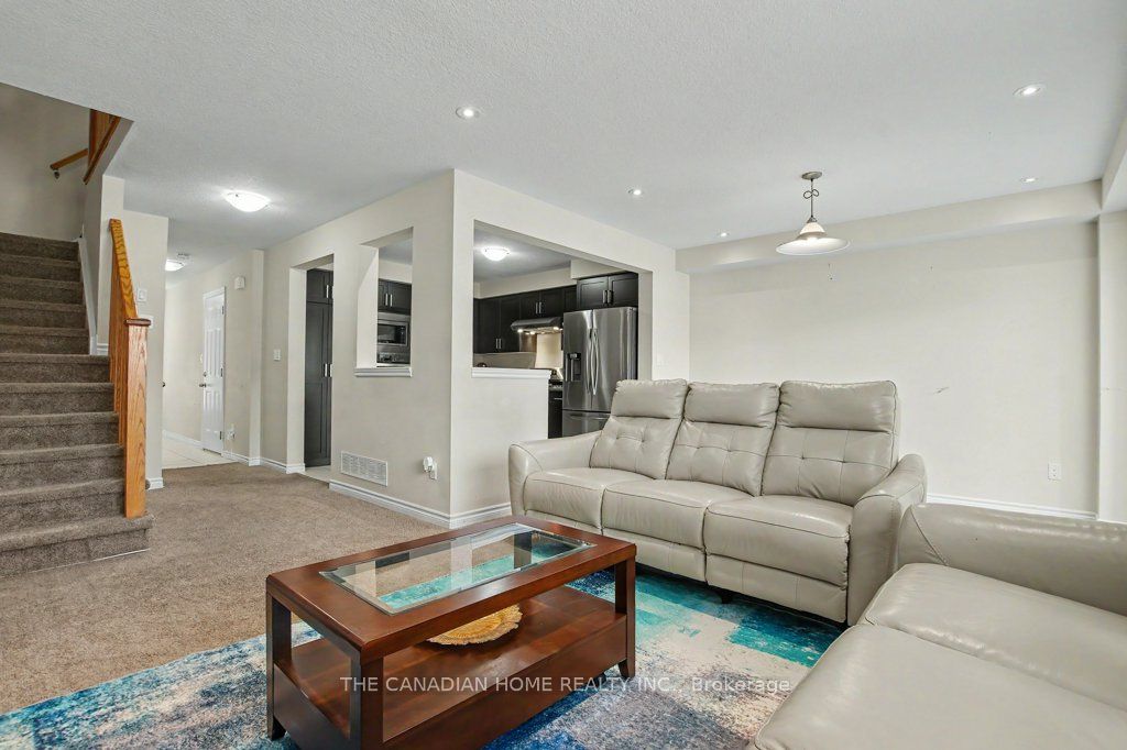 46 Jeffrey Drive Property Photo 11