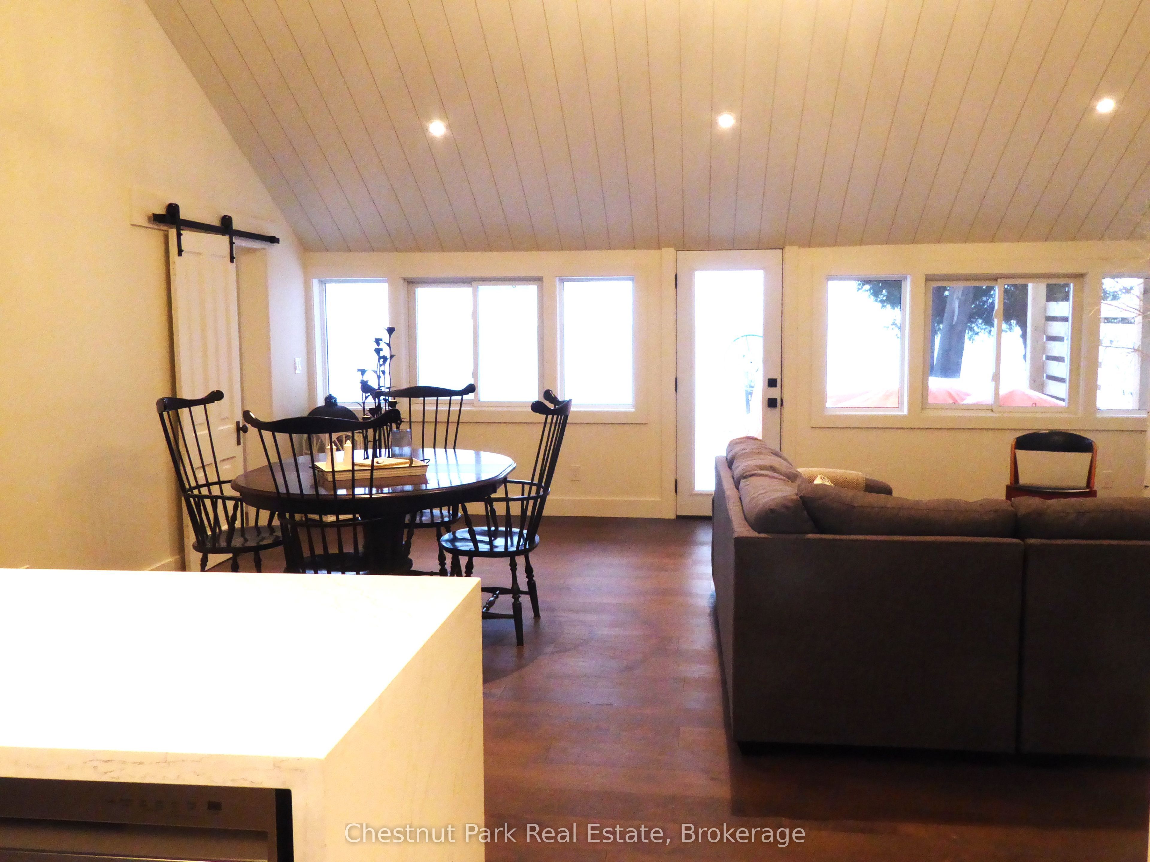 121 Kiowana Beach Road Property Photo 12