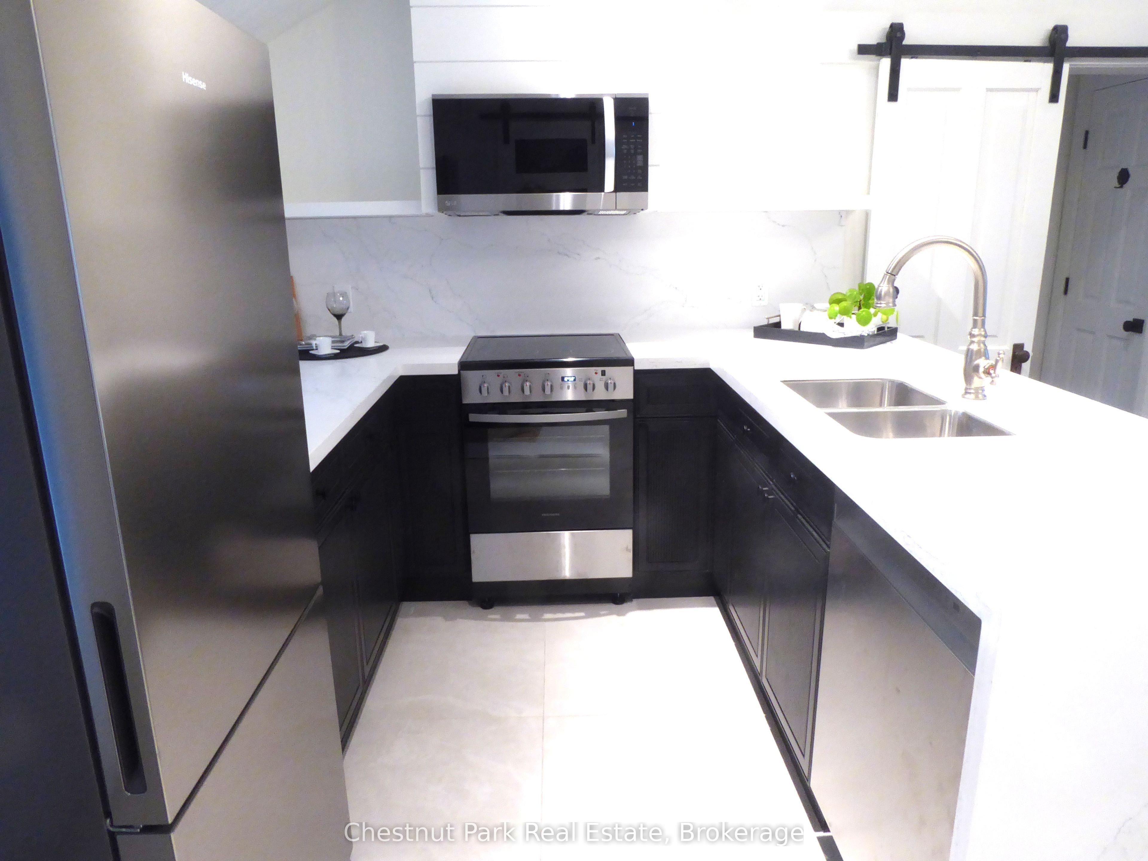 121 Kiowana Beach Road Property Photo 13