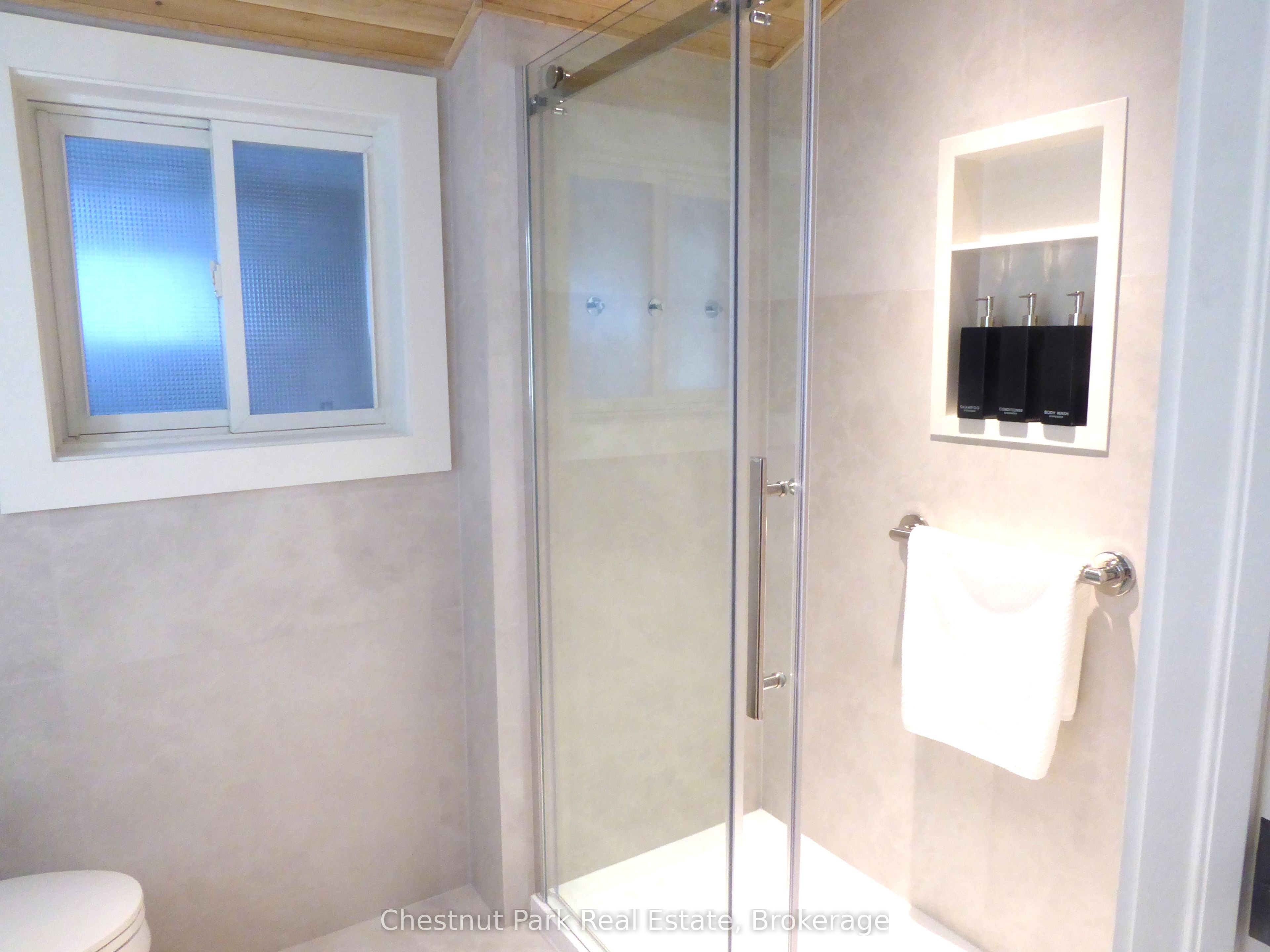 121 Kiowana Beach Road Property Photo 23
