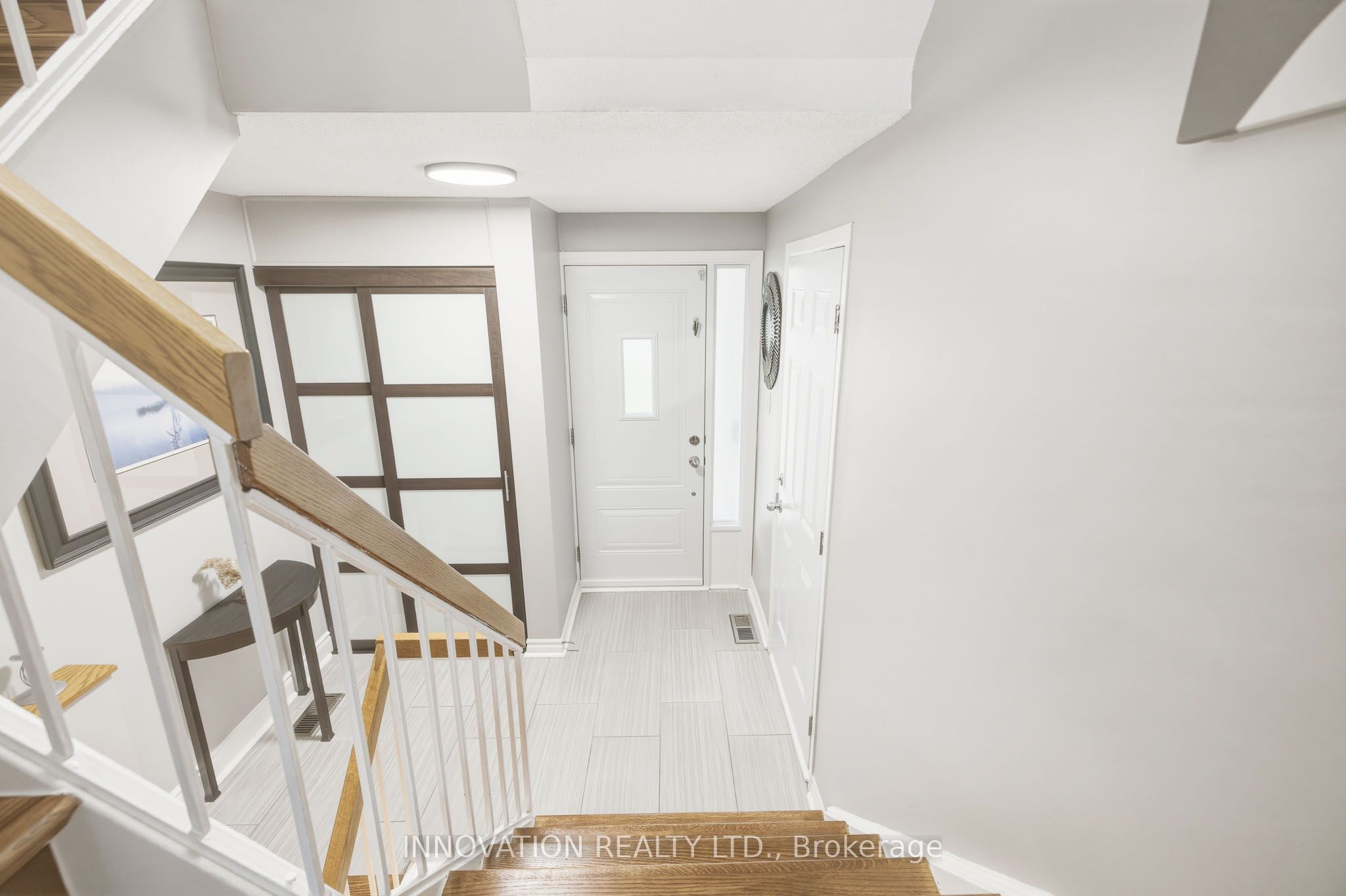18 Benlea Drive C Property Photo 5
