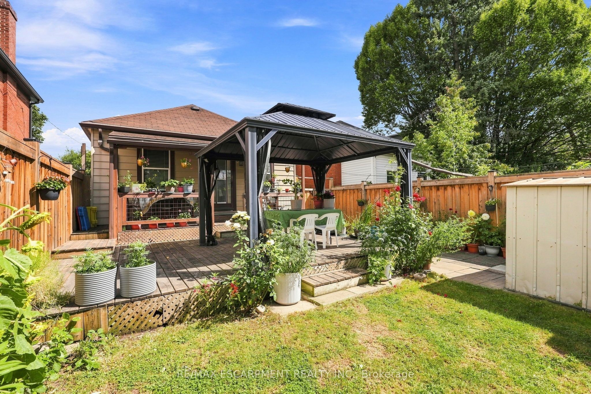 127 Park Row N Property Photo 30
