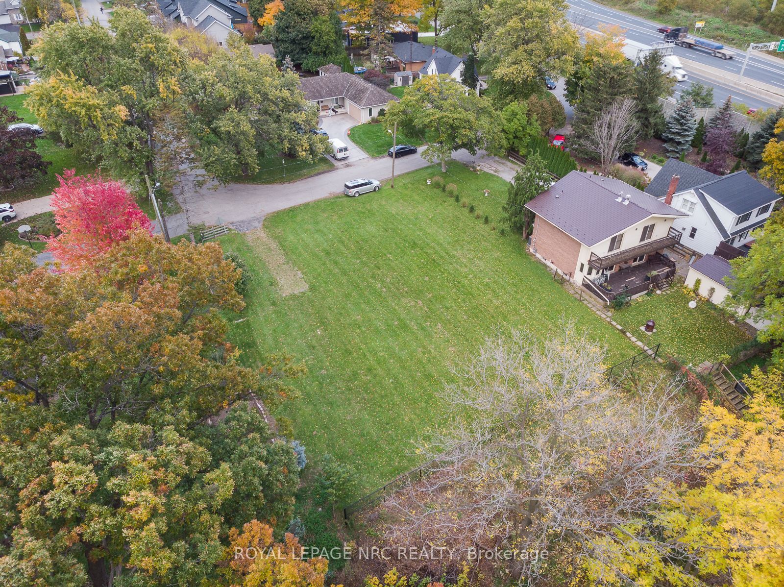 56 Henley Drive Property Photo 3