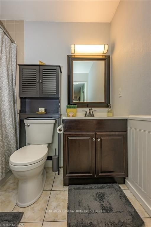 135 Baseline Road W 402 Property Photo 17