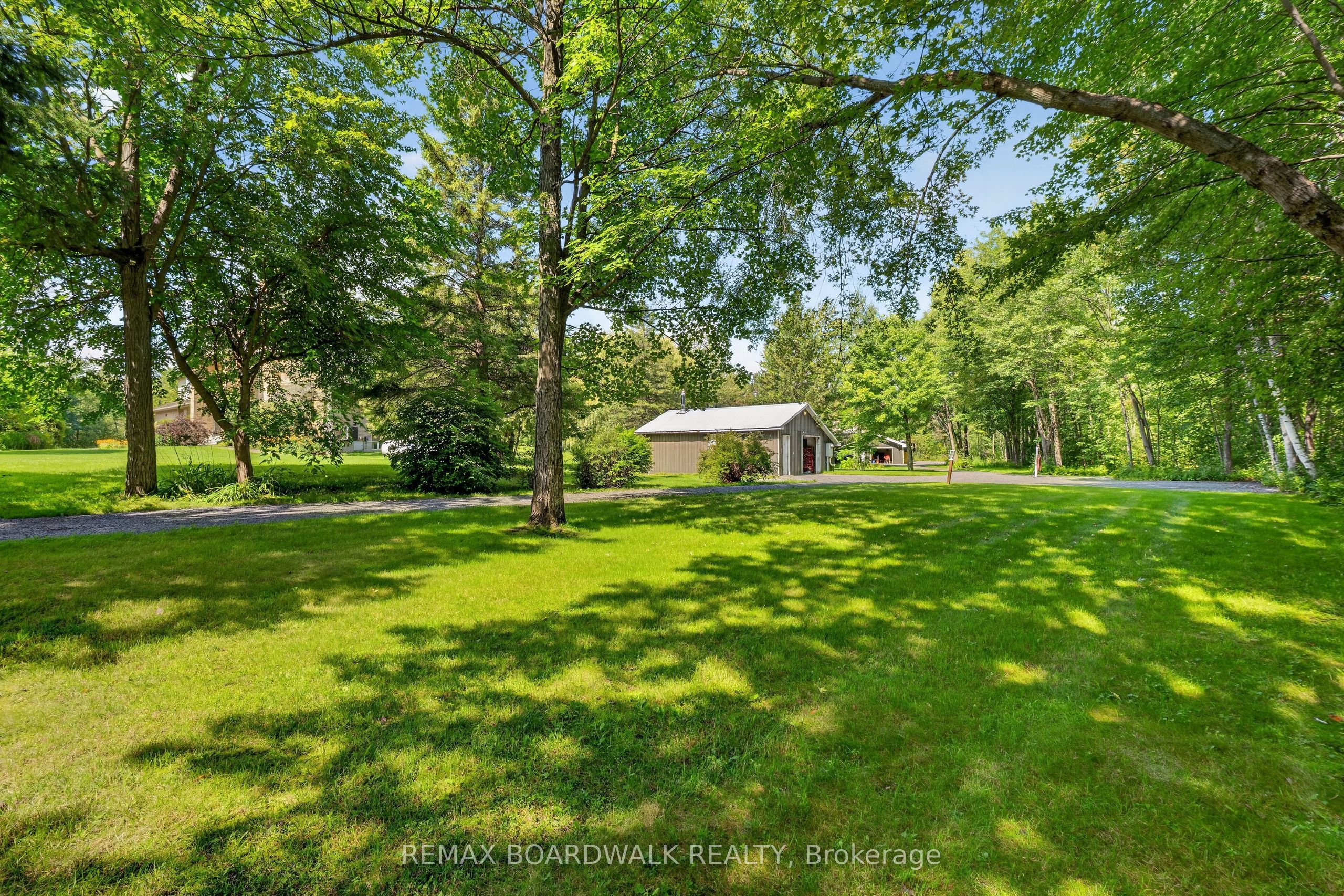 2437 Devine Road Property Photo 34