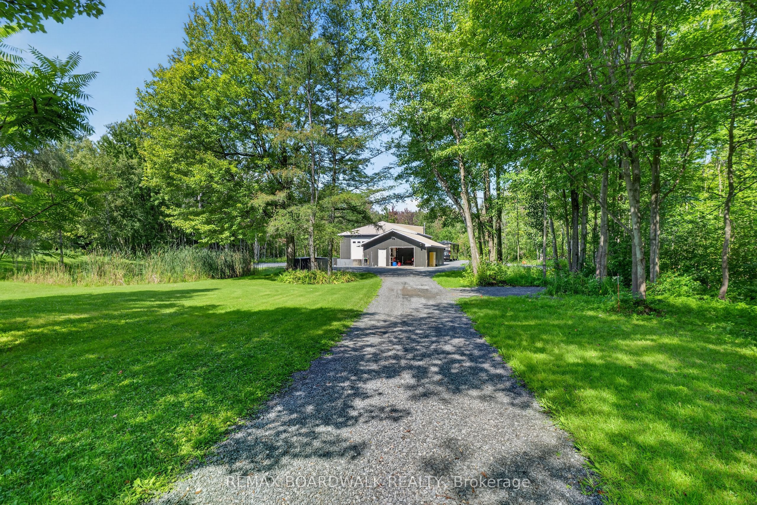 2437 Devine Road Property Photo 36