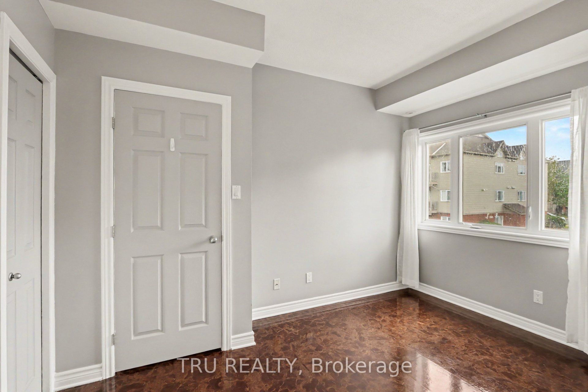 165 Waterbridge Drive 7 Property Photo 15