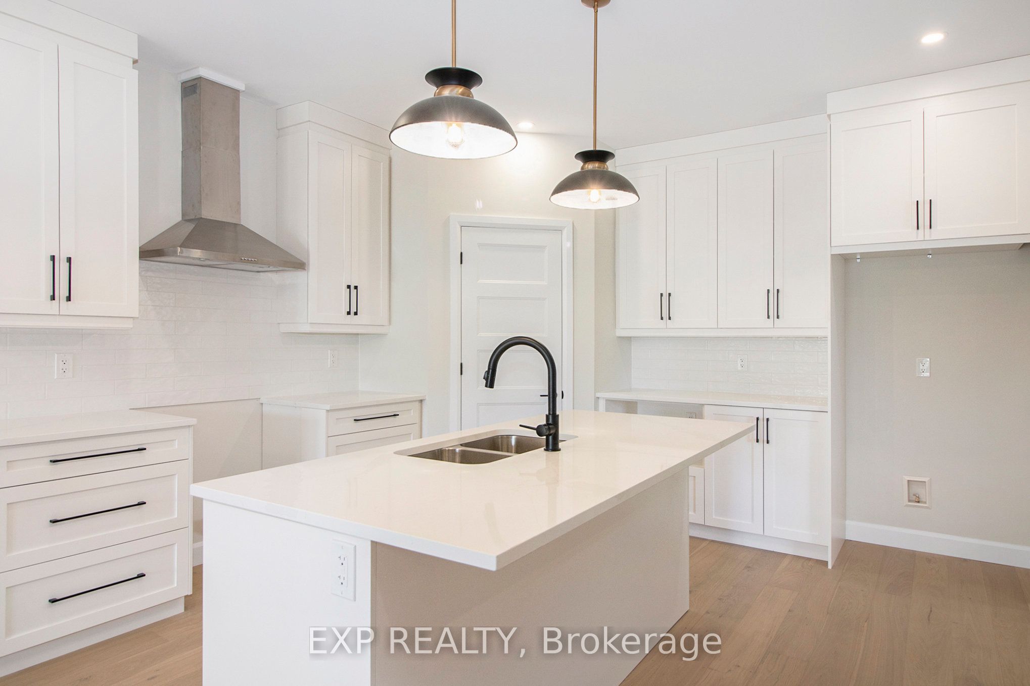 803 Lacroix Road Property Photo 12