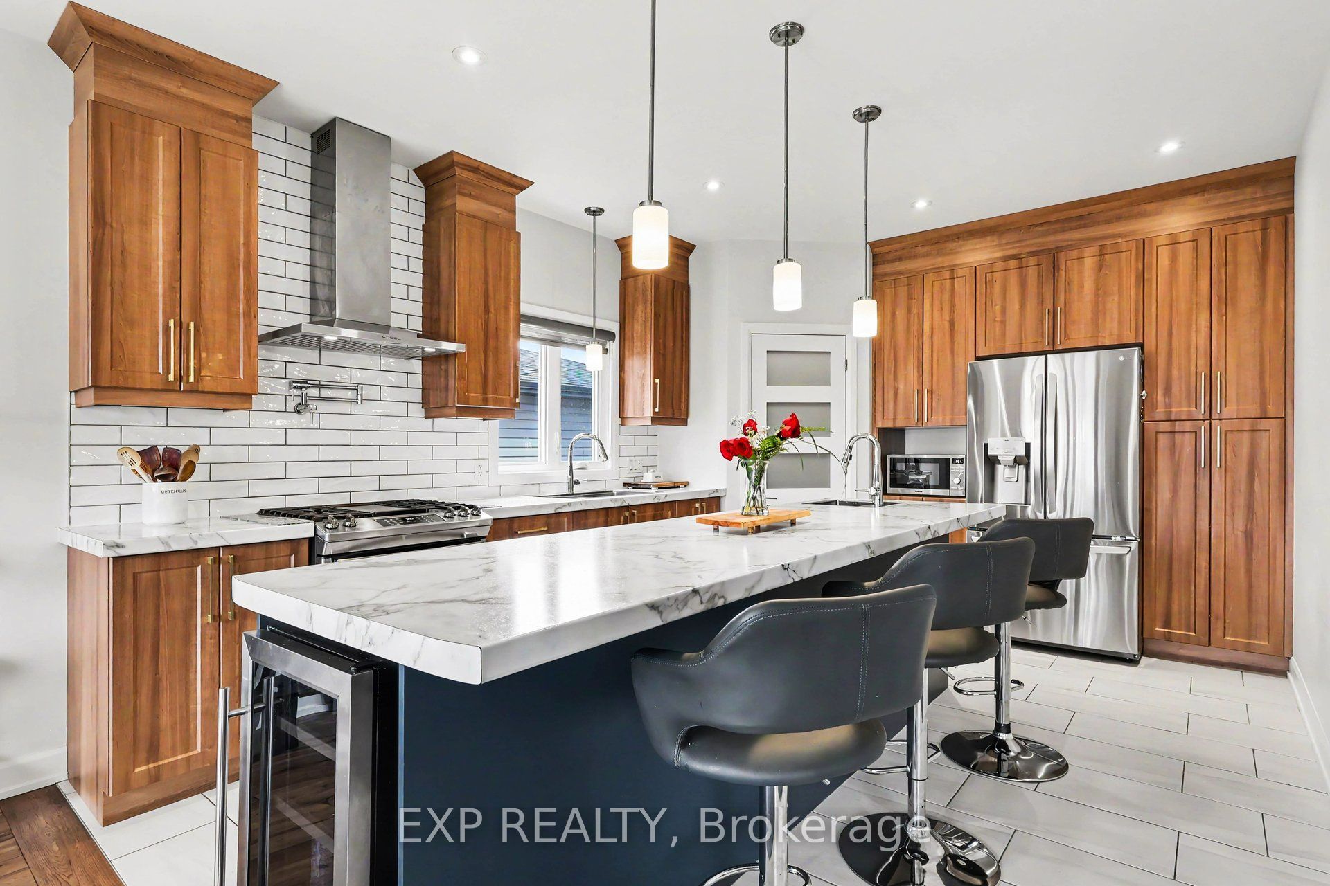 520 Lucent Street Property Photo 3