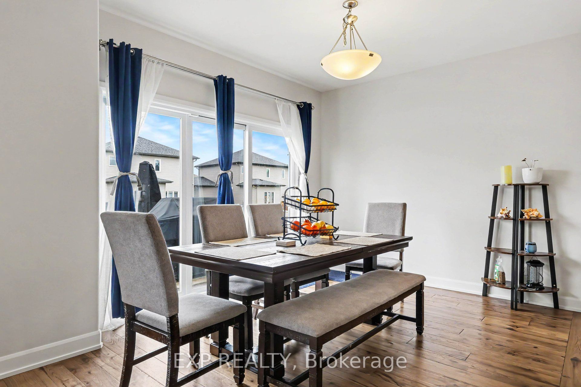 520 Lucent Street Property Photo 9