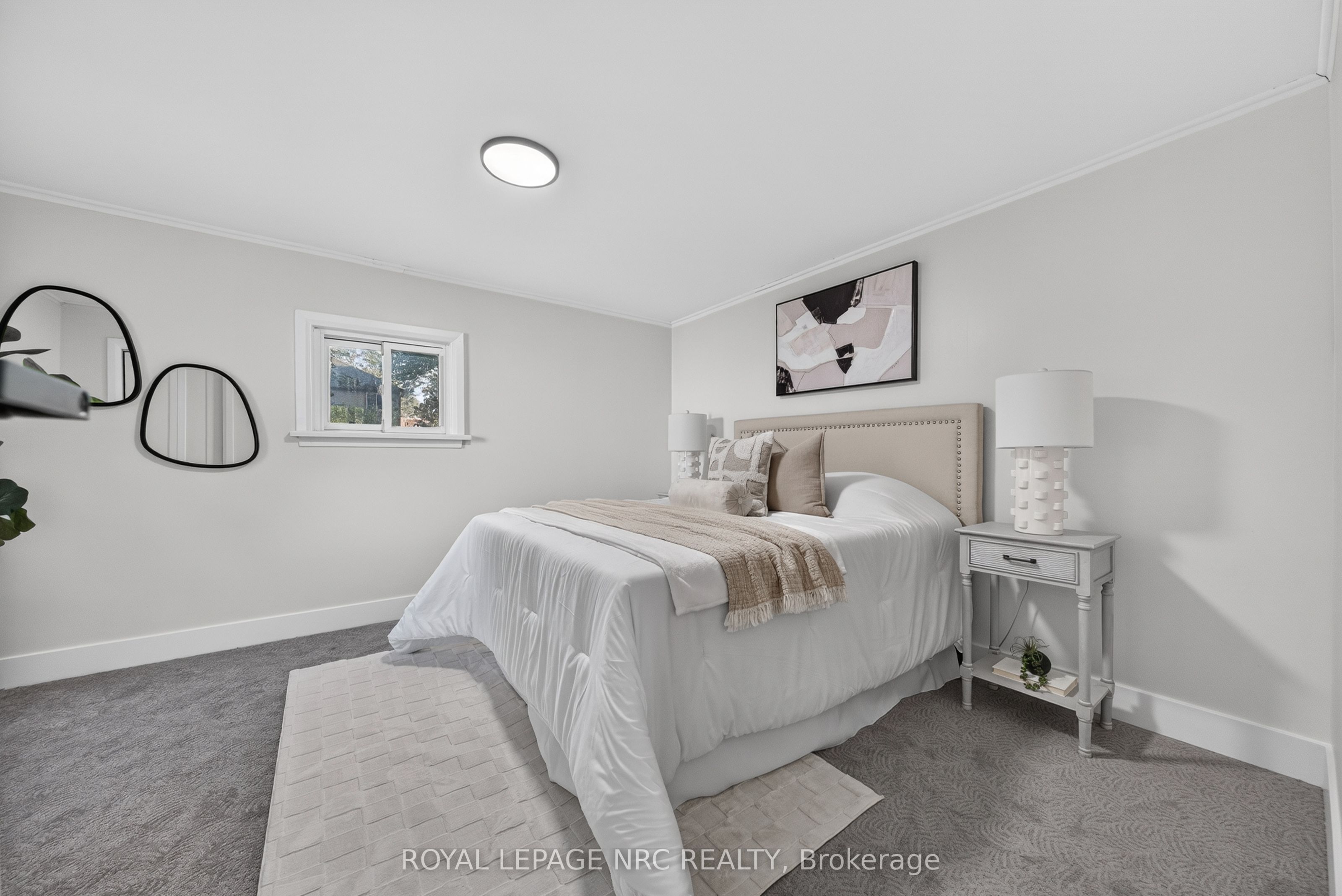 12 Admiral Road Property Photo 23