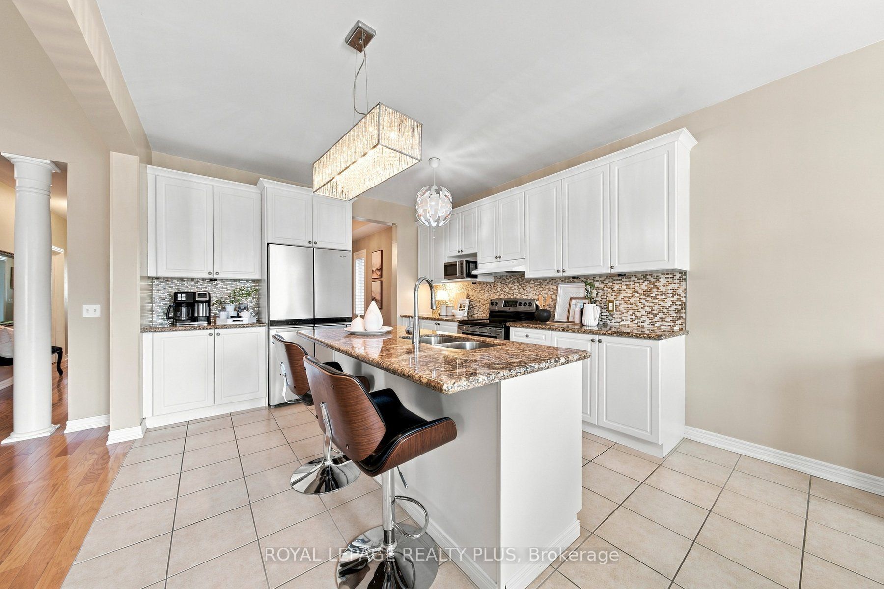 8971 Tristar Crescent Property Photo 4