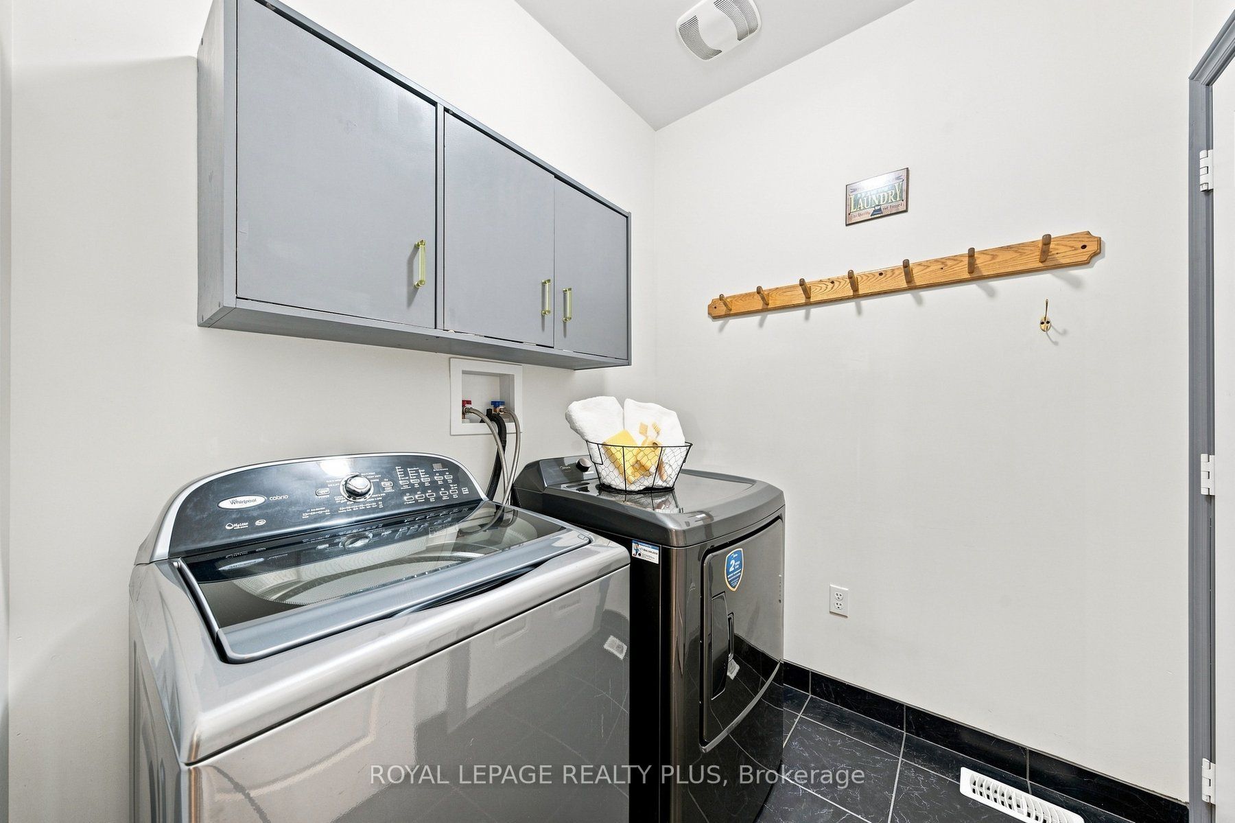 8971 Tristar Crescent Property Photo 48