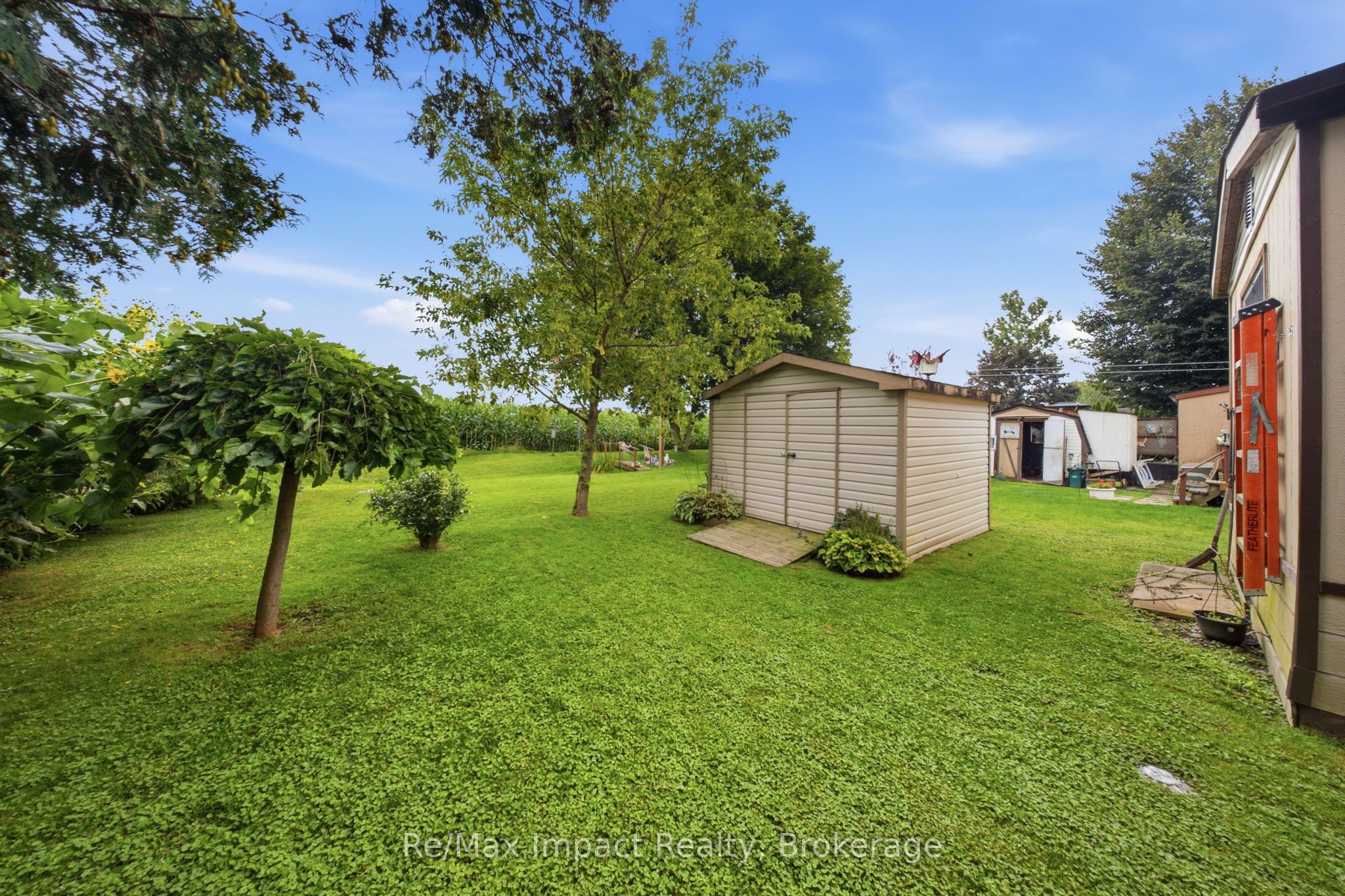 39 Hillview Drive Property Photo 4