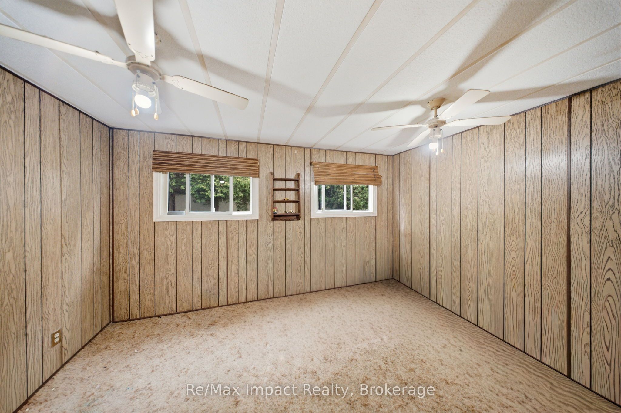 39 Hillview Drive Property Photo 12