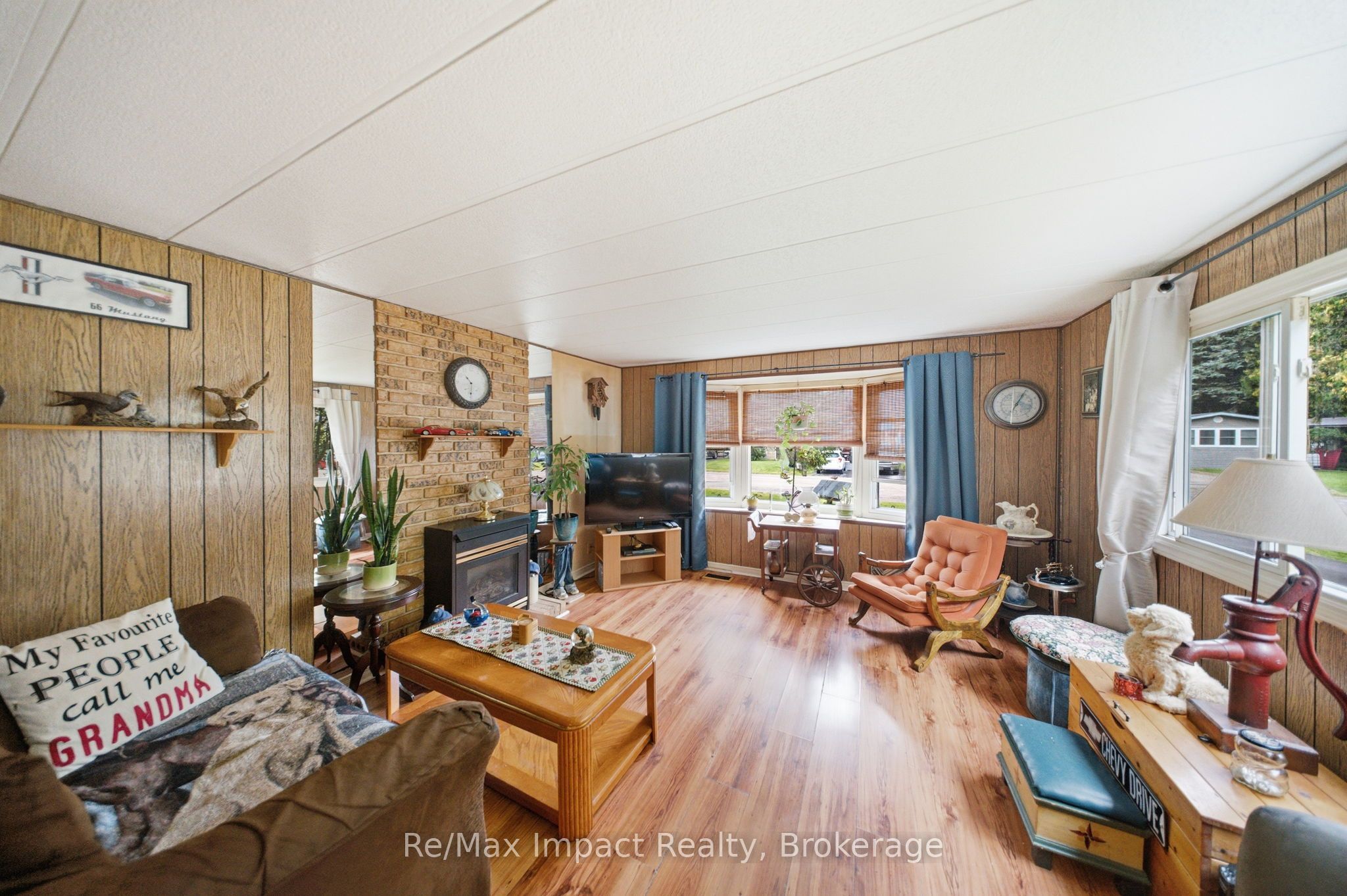 39 Hillview Drive Property Photo 14