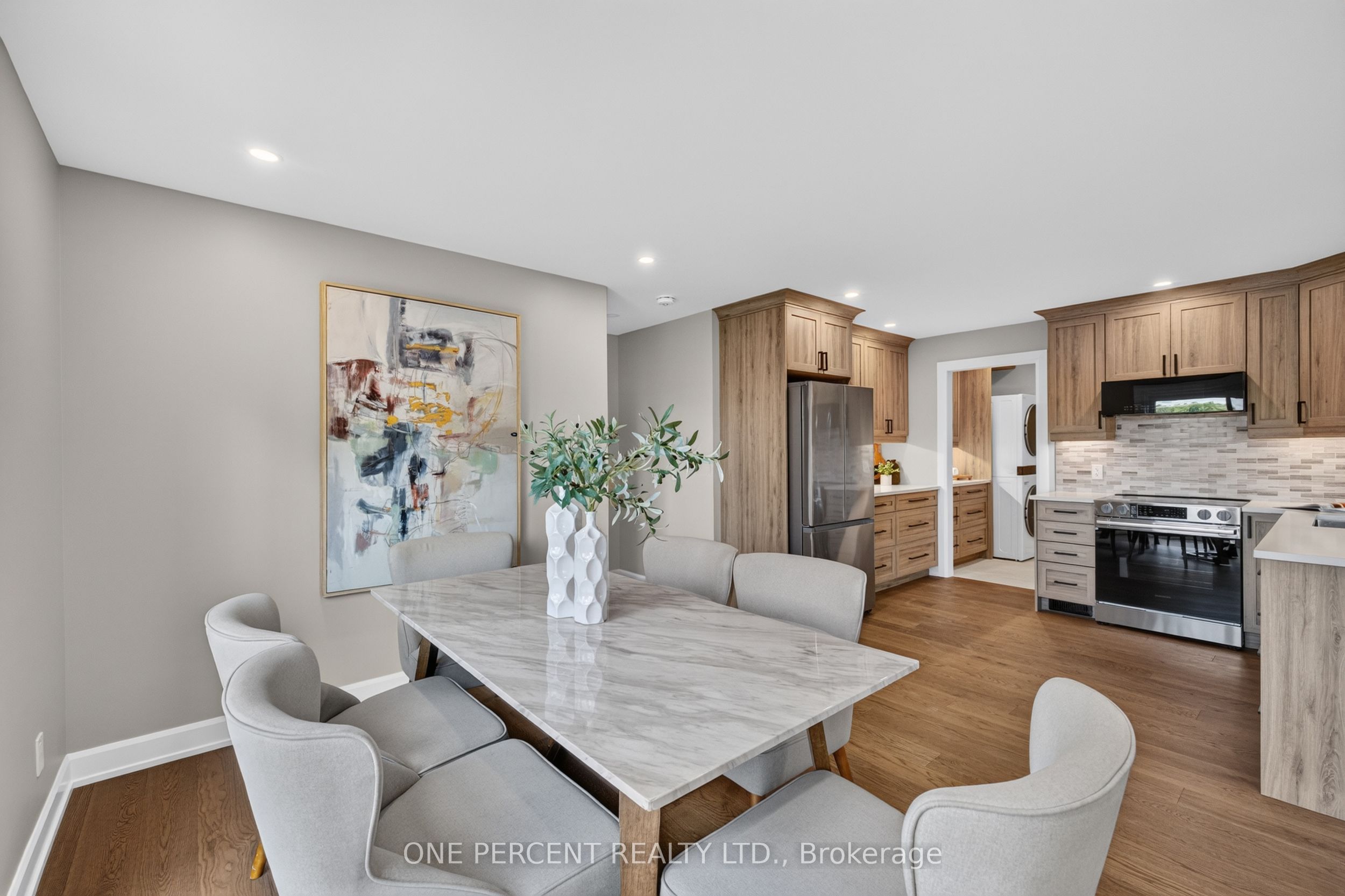 1243 Rosedale Road S Property Photo 11