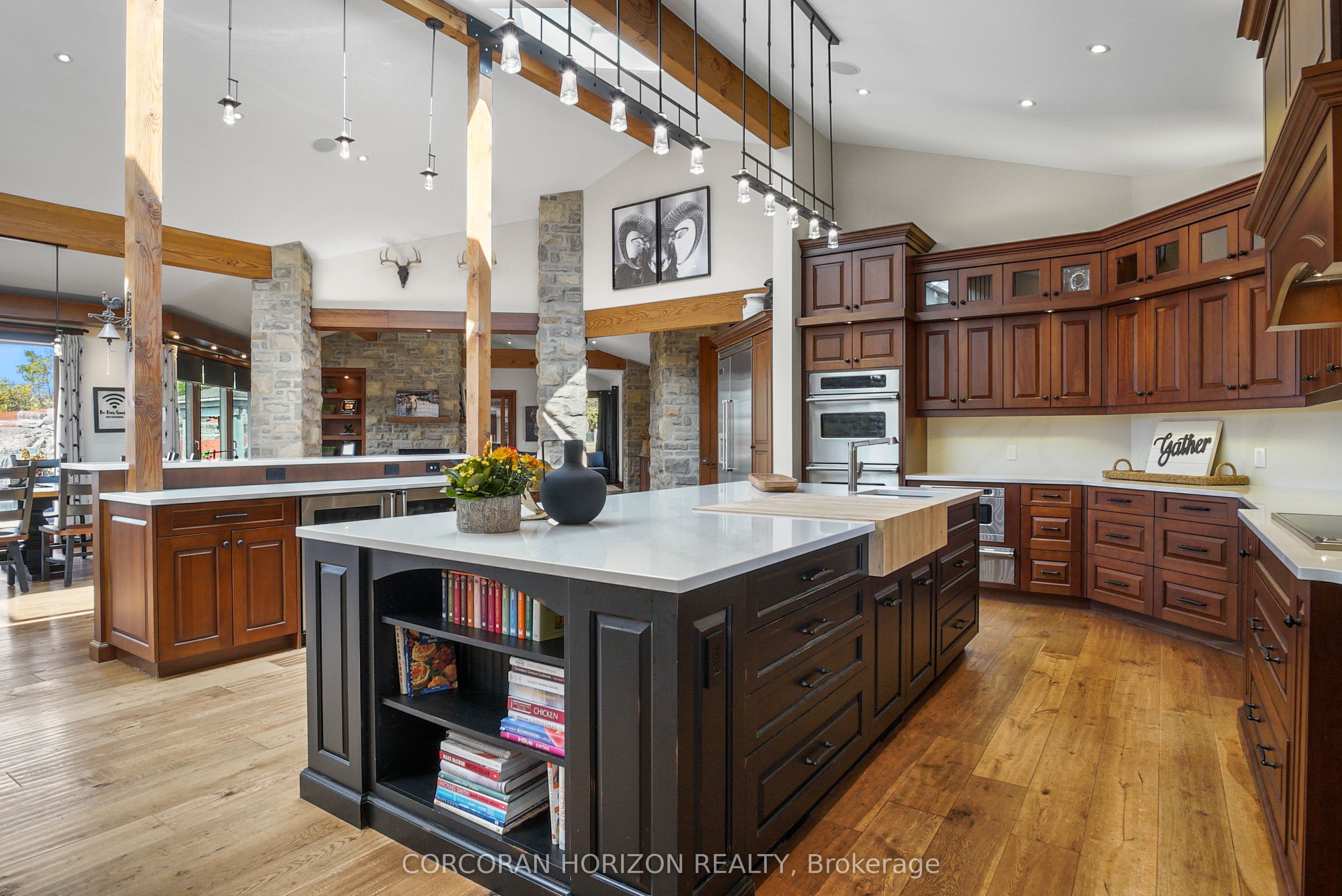 1546 Maryhill Road Property Photo 11