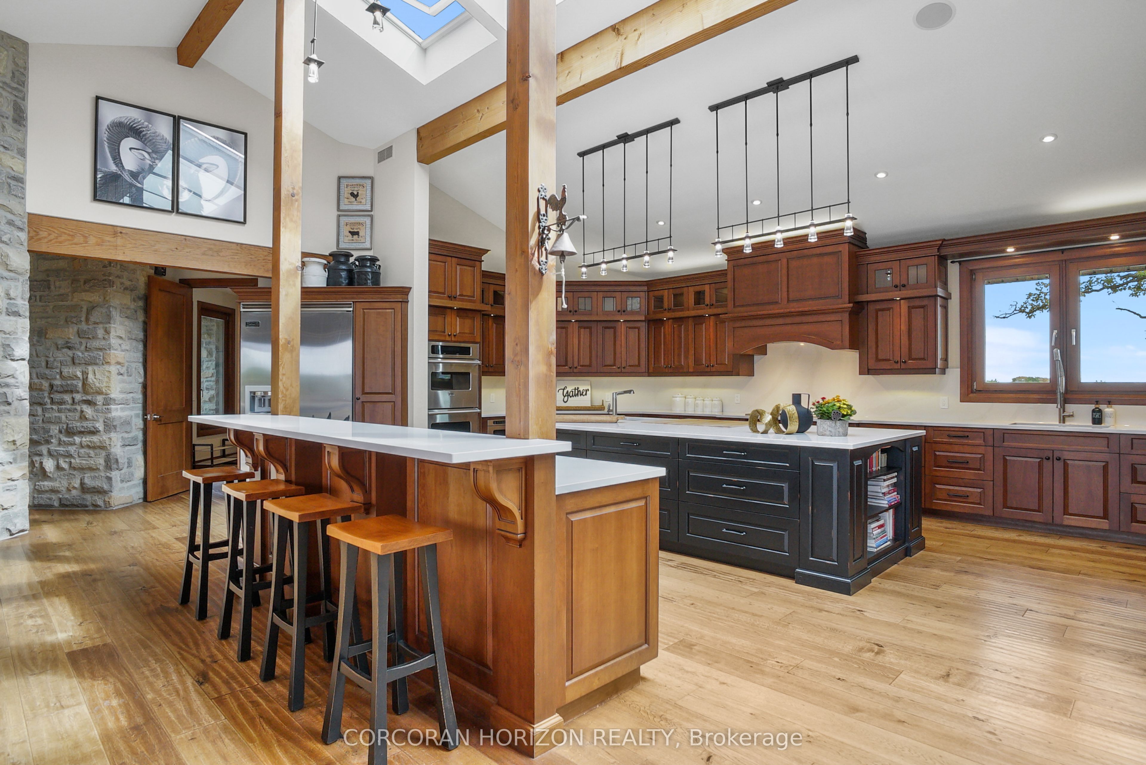 1546 Maryhill Road Property Photo 12