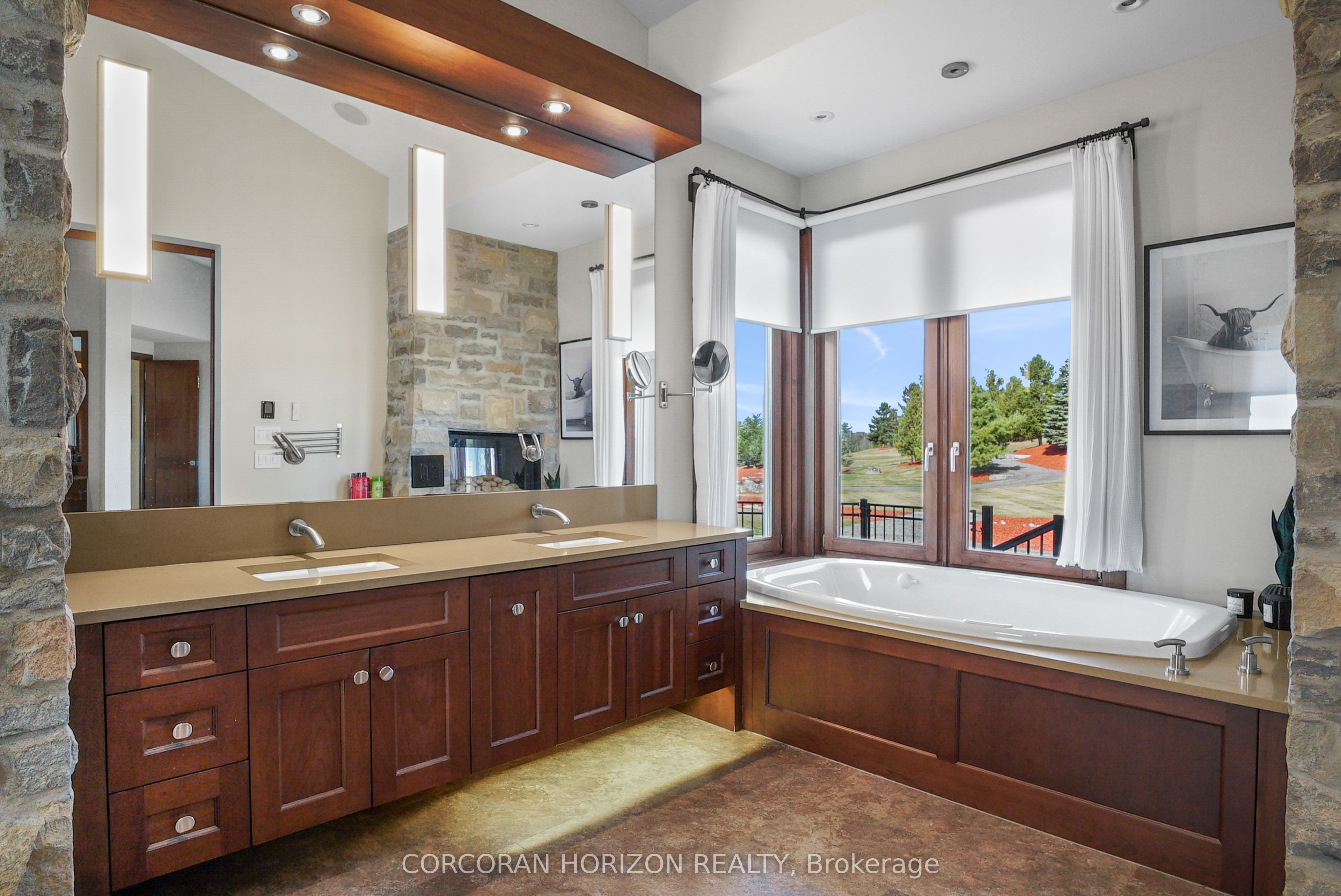 1546 Maryhill Road Property Photo 24