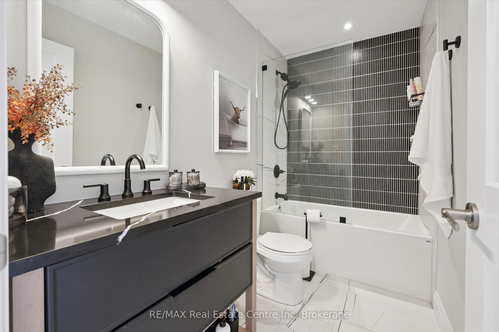 3 Queensbrook Crescent Property Photo 22