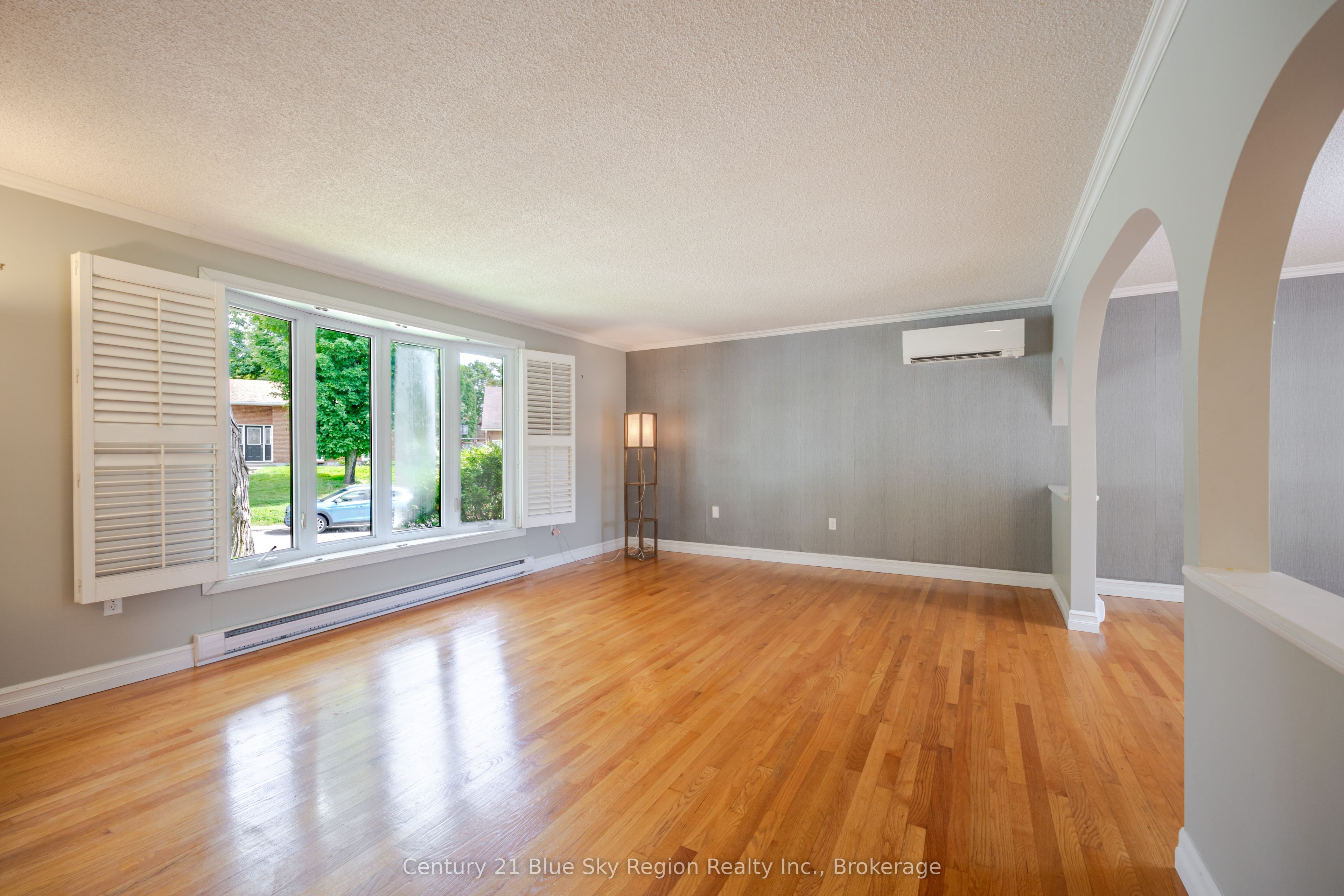 29 Carriage Crescent Property Photo 6