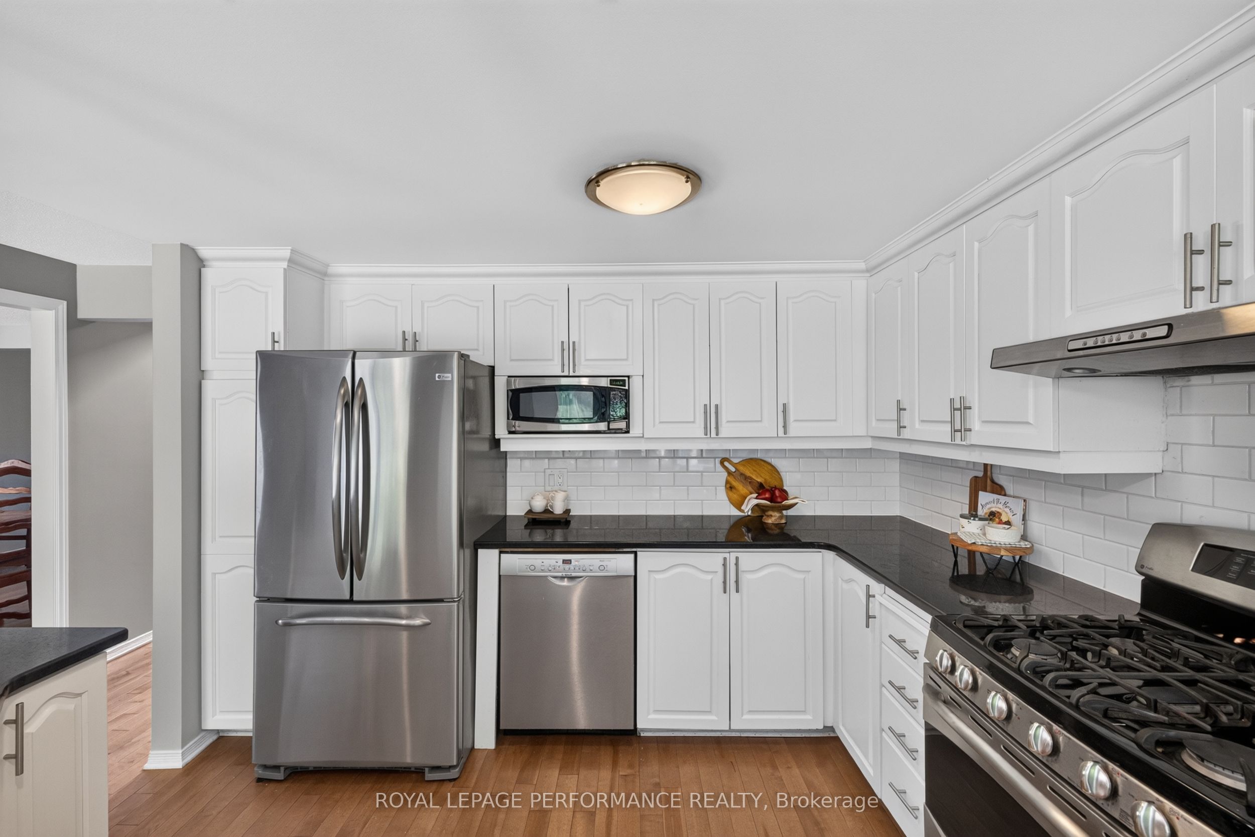 1720 Bellechasse Place Property Photo 14