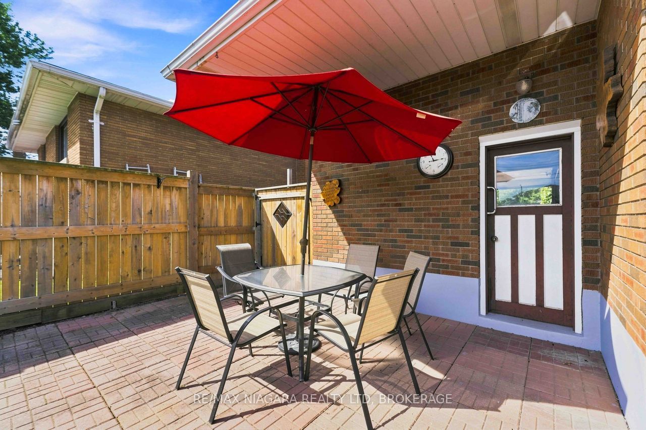 19 Hughes Avenue Property Photo 44