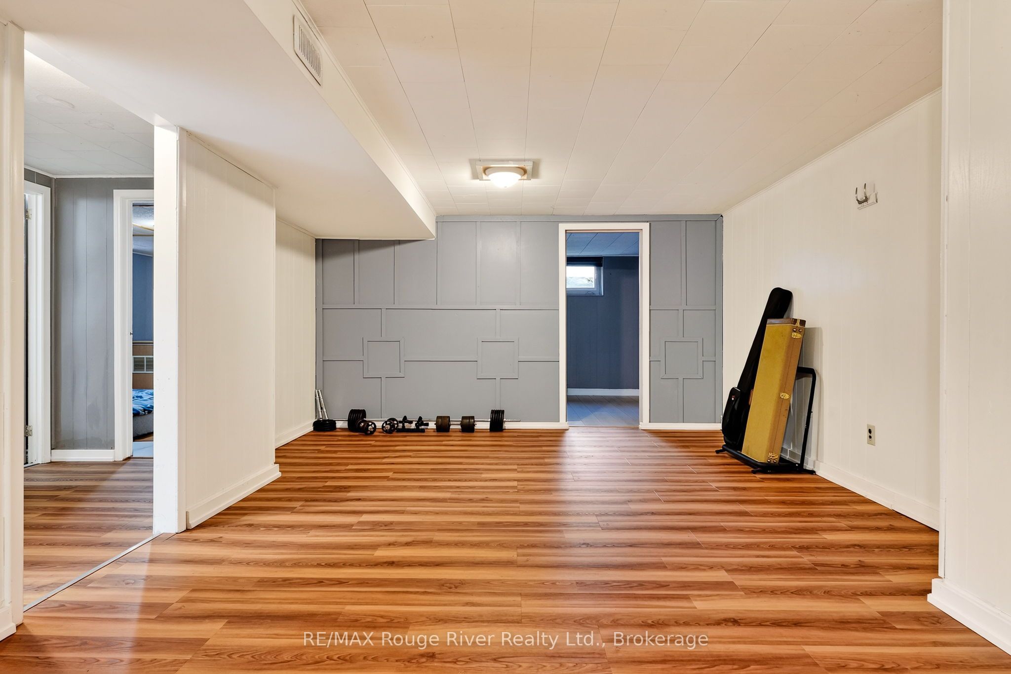 14 Elgin Street S Property Photo 33