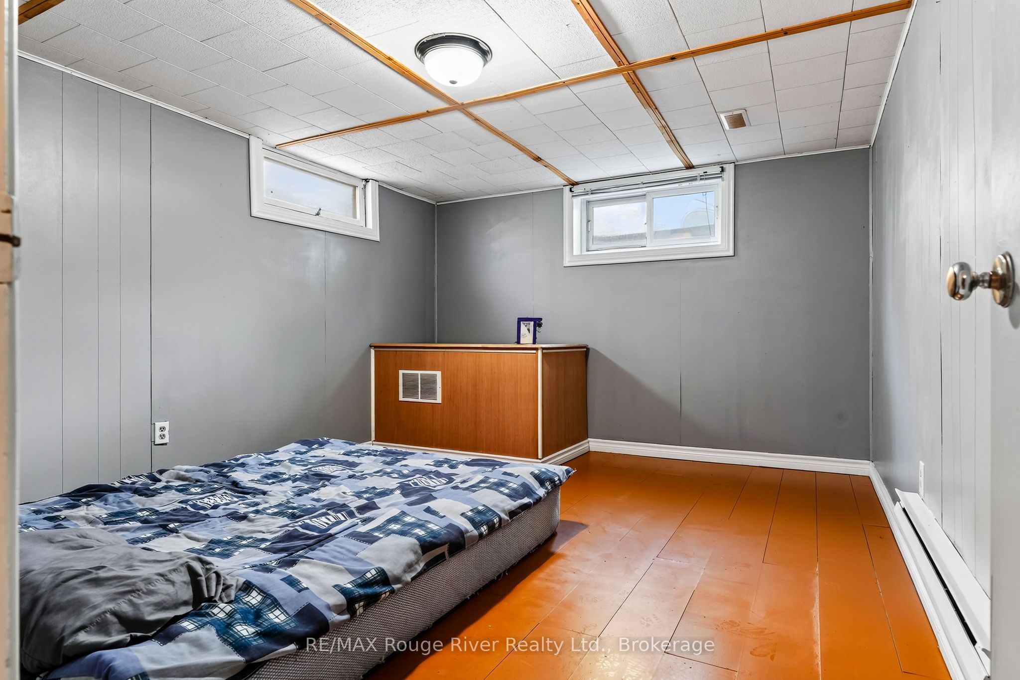 14 Elgin Street S Property Photo 38