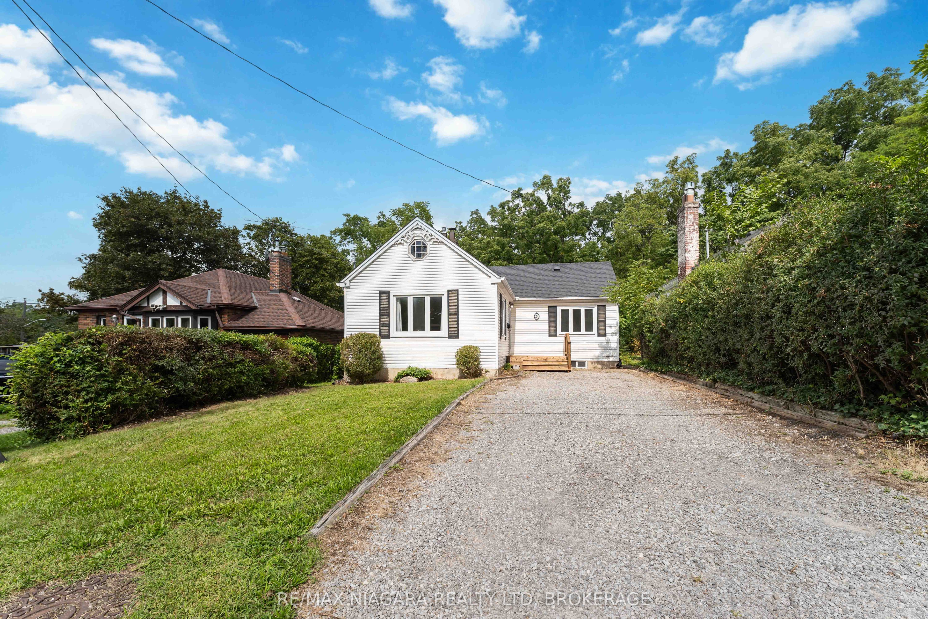 24 Welland Vale Road Property Photo 1