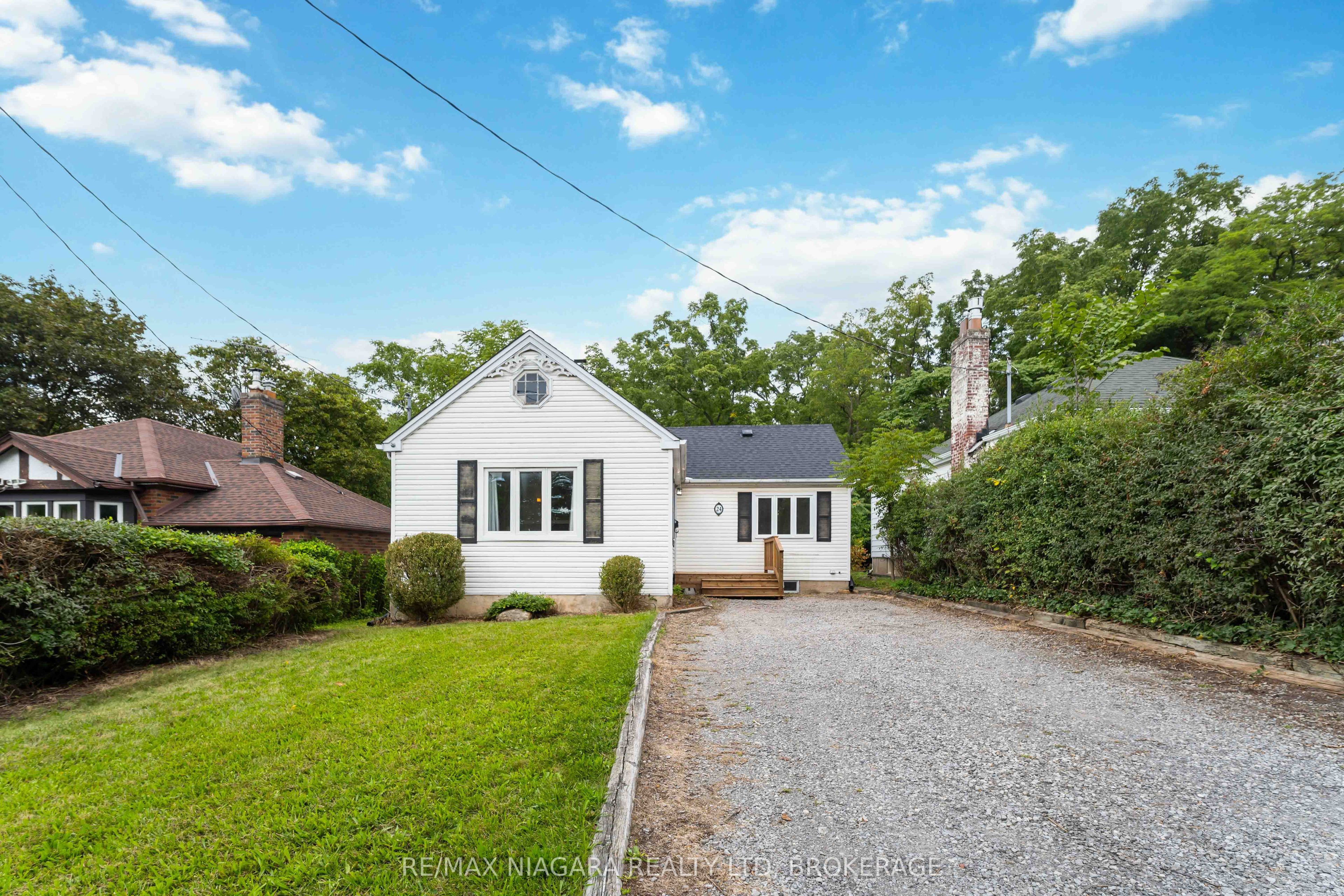 24 Welland Vale Road Property Photo 2