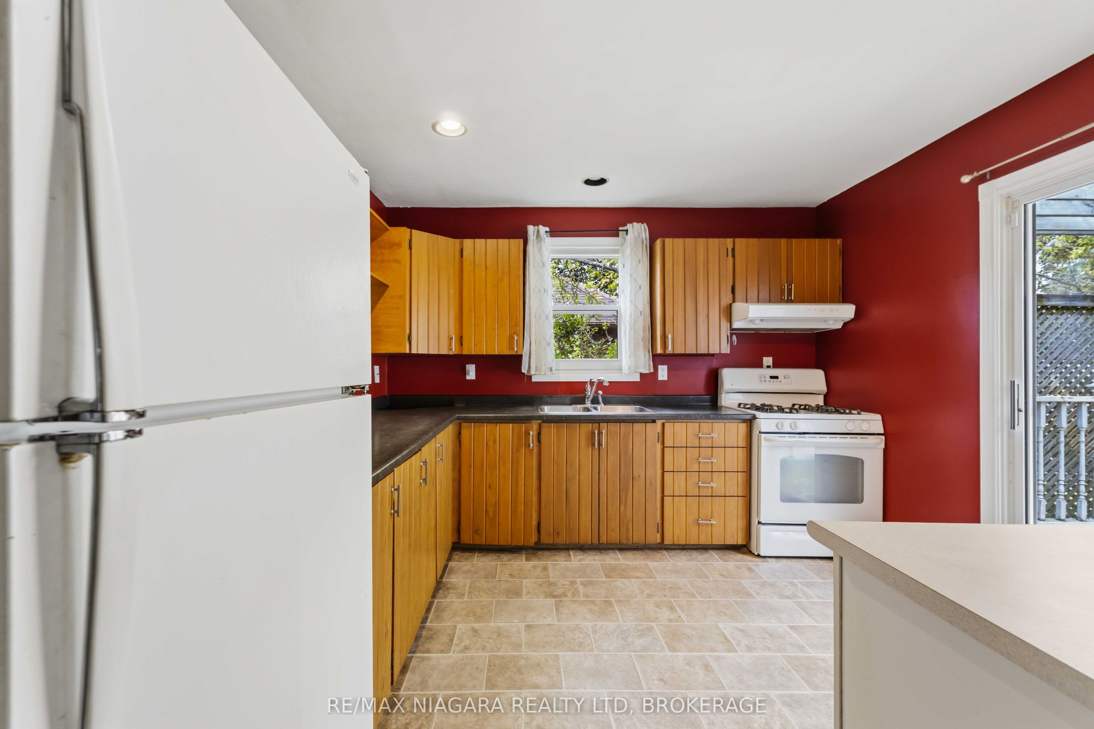 24 Welland Vale Road Property Photo 19