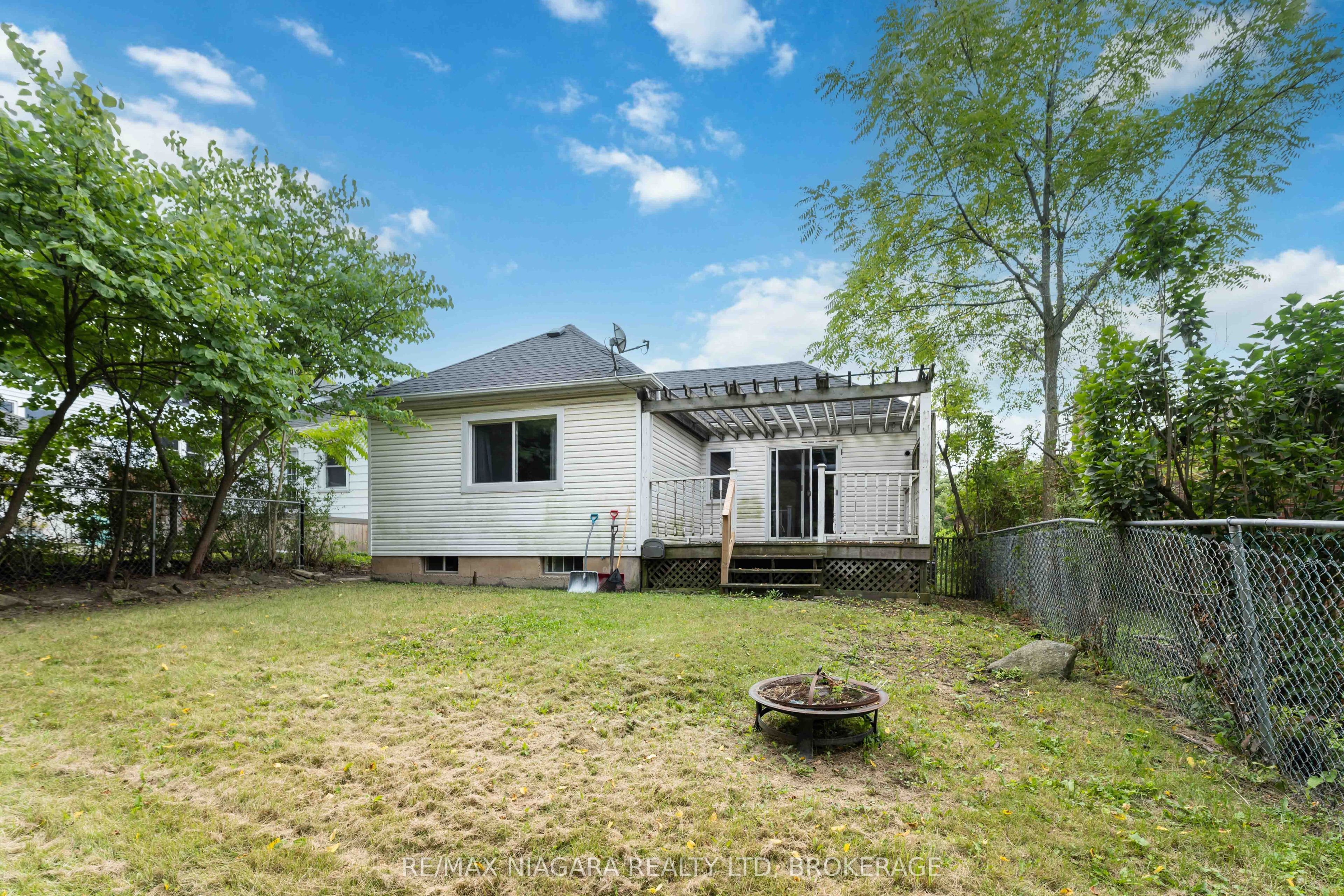 24 Welland Vale Road Property Photo 23