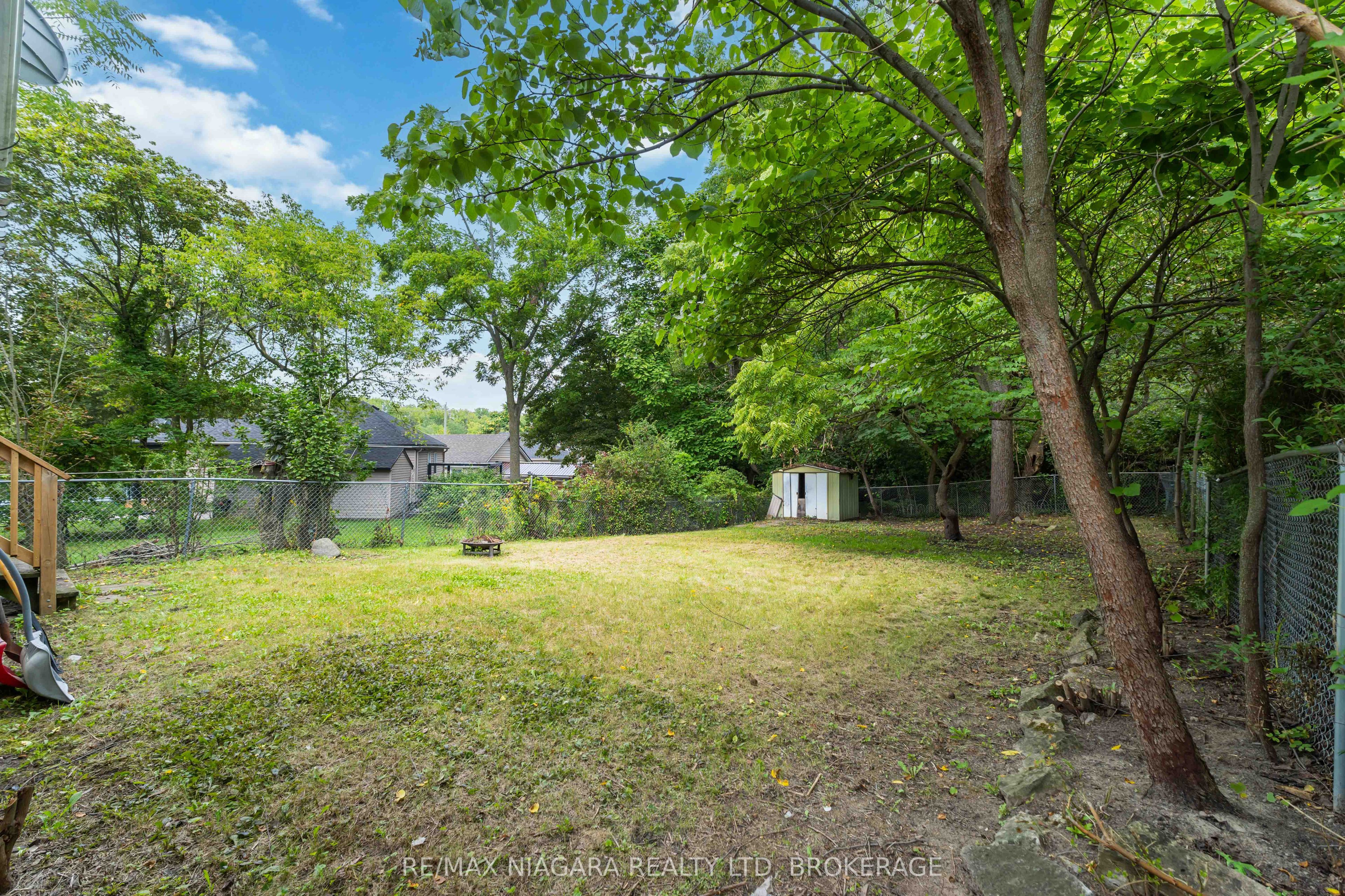 24 Welland Vale Road Property Photo 25