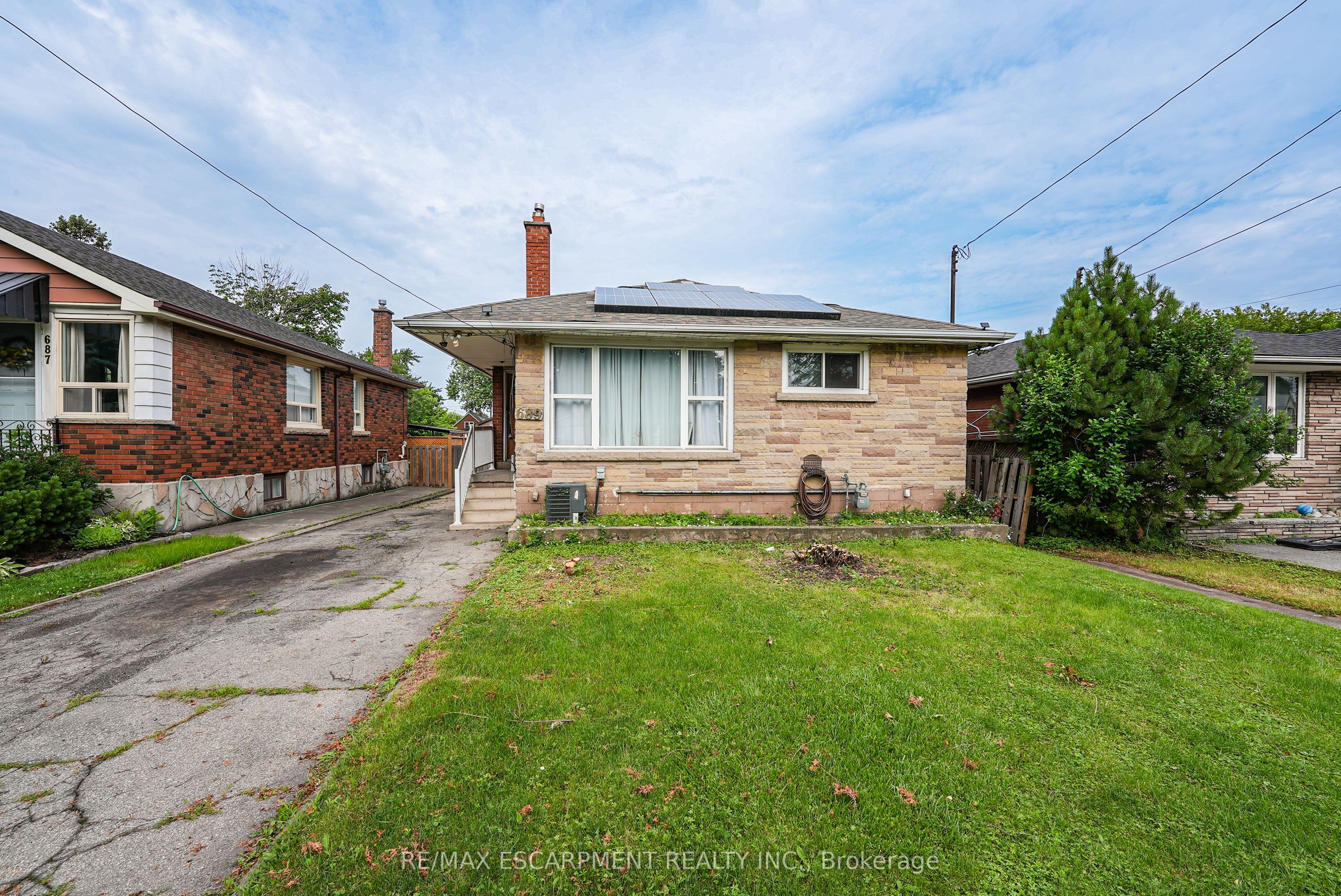 689 Burgess Avenue