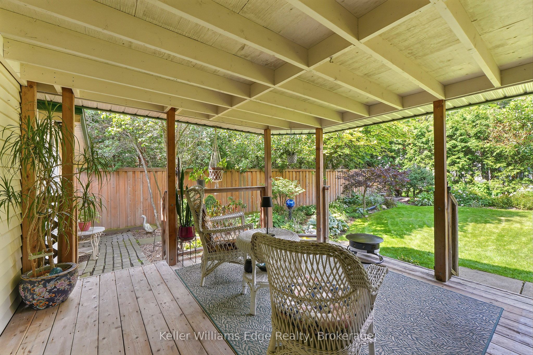 361 Dundas Street E Property Photo 38
