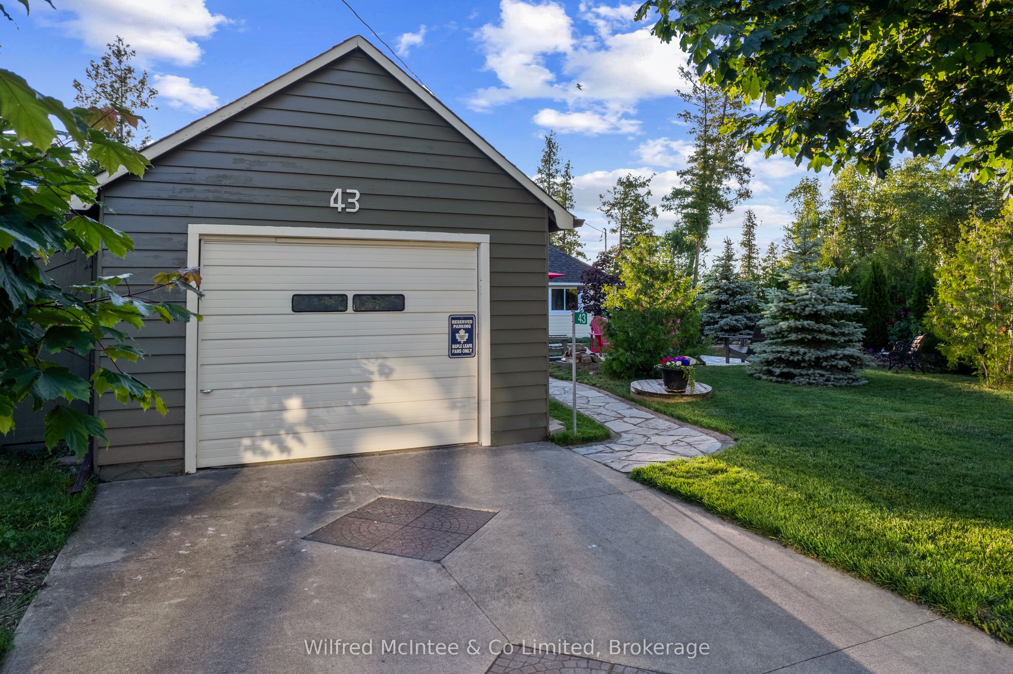 43 Fenton Drive Property Photo 38