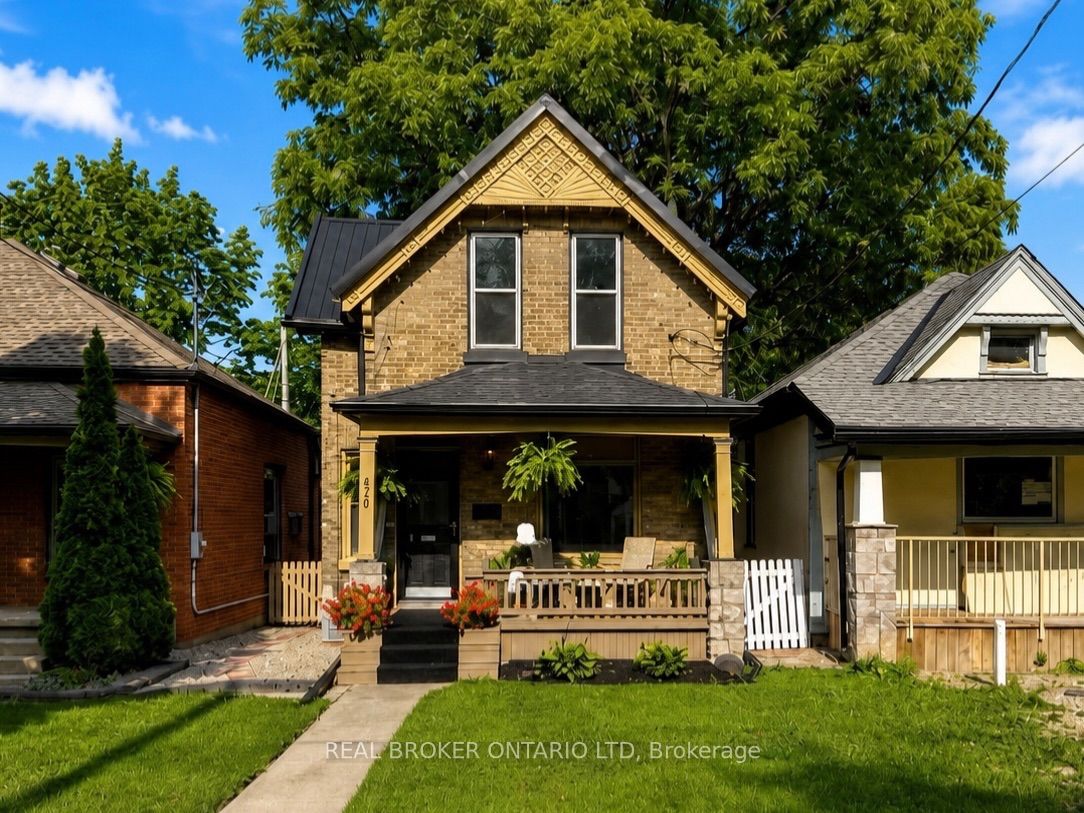 820 Maitland Street Property Photo 2