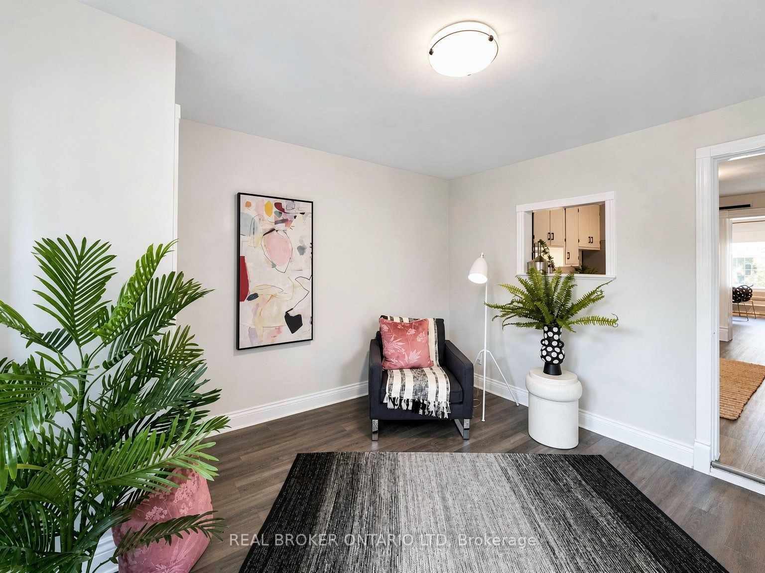 820 Maitland Street Property Photo 17