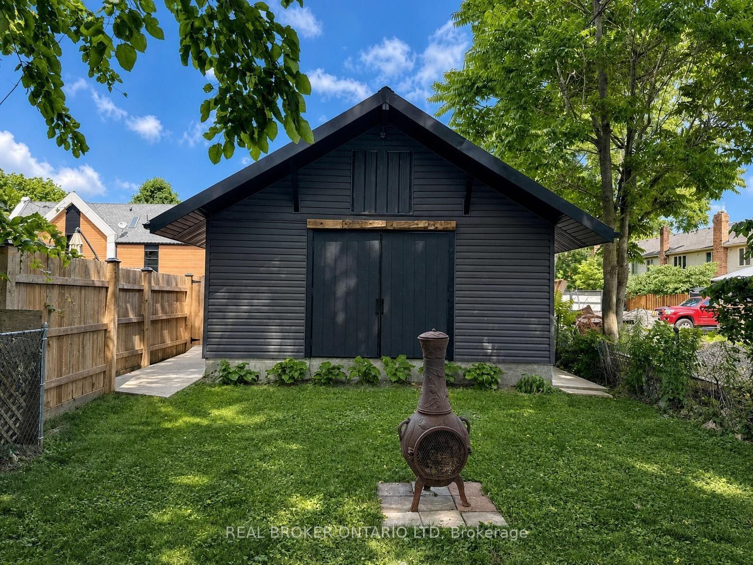 820 Maitland Street Property Photo 29