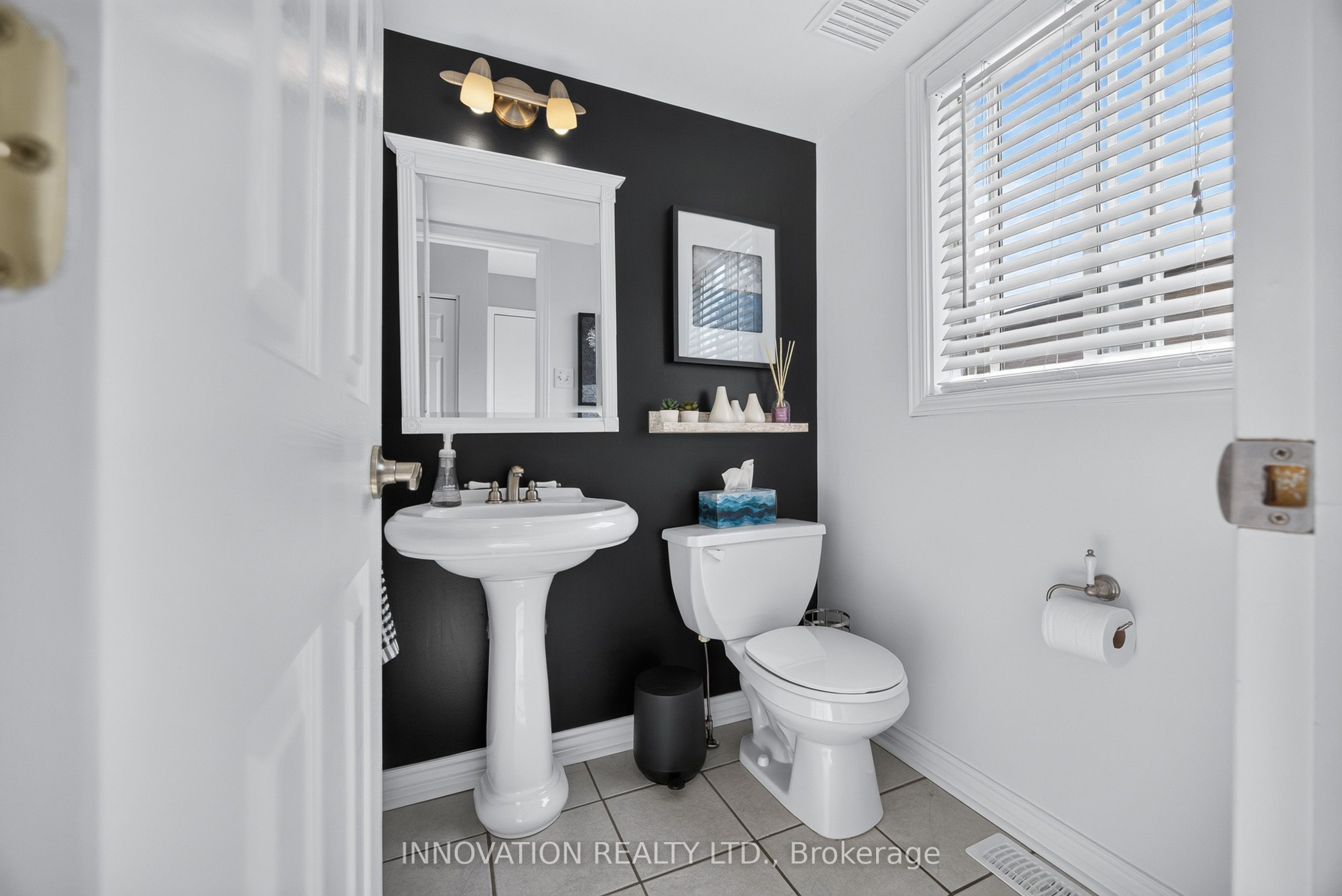 2545 Page Road Property Photo 7