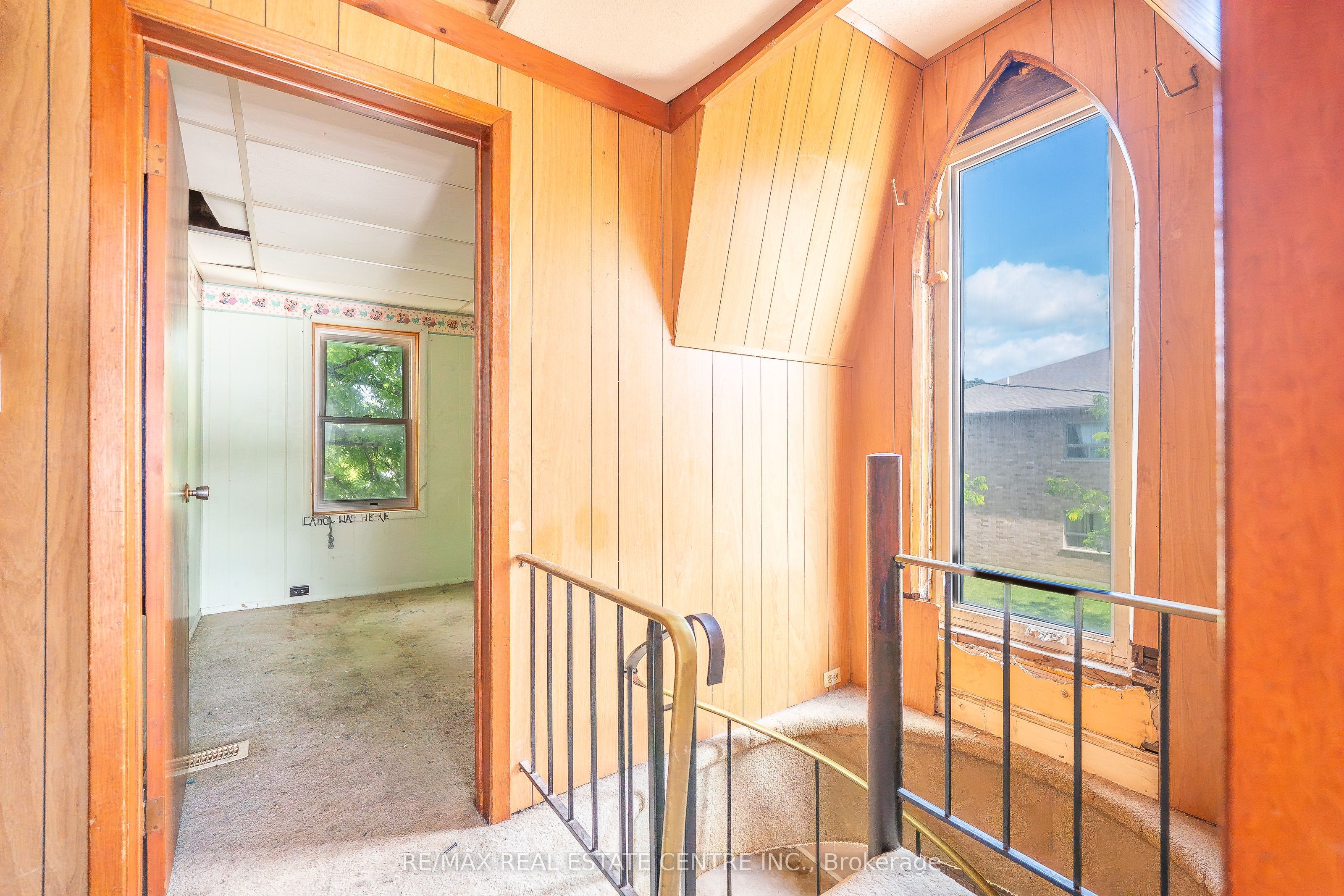 2 West Pearl Street Property Photo 12