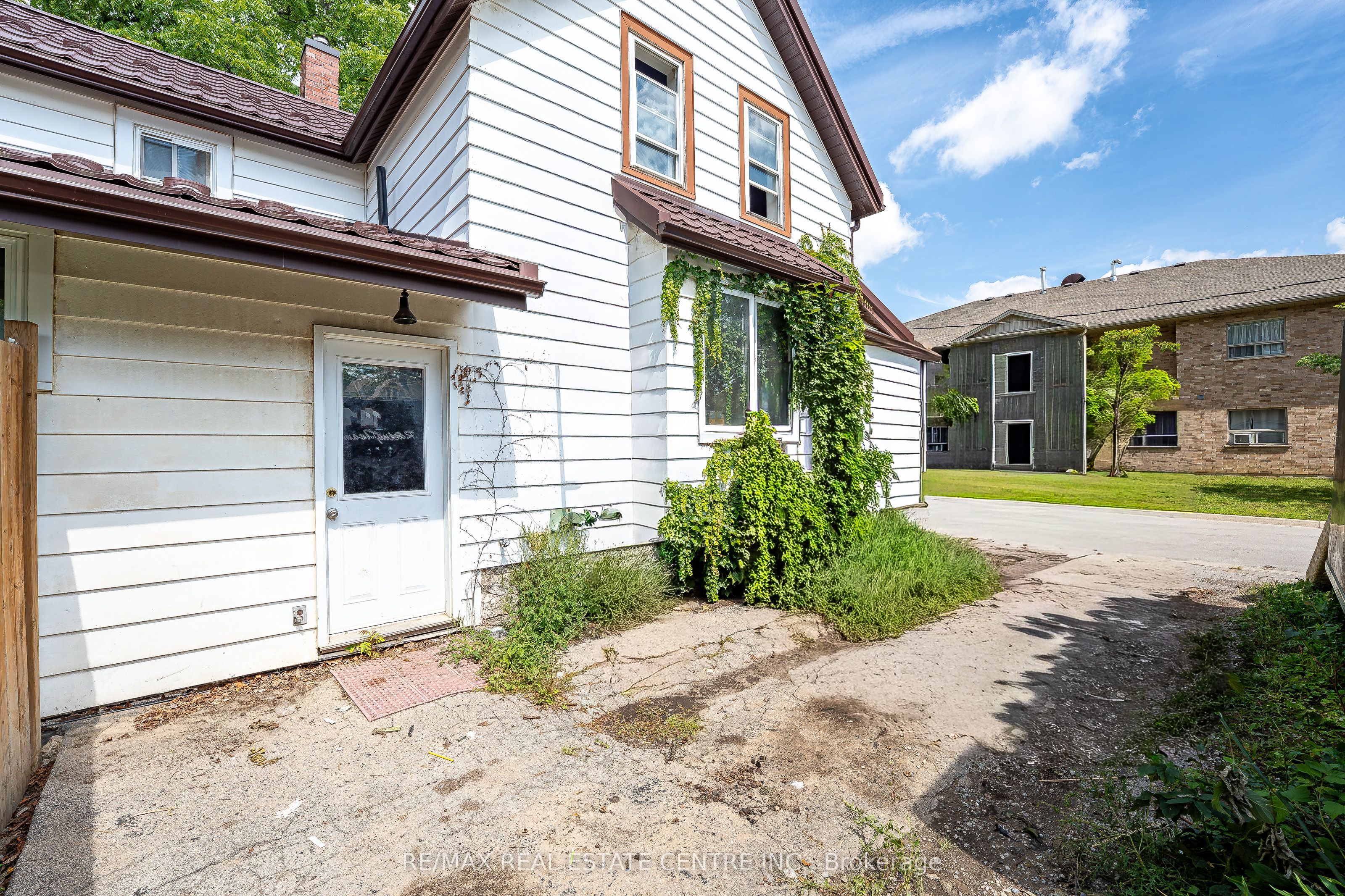 2 West Pearl Street Property Photo 20