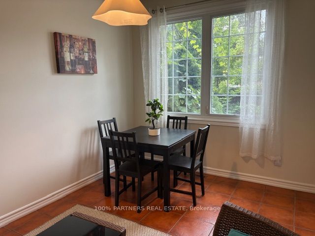 1570 Richmond Street 34 Property Photo 13